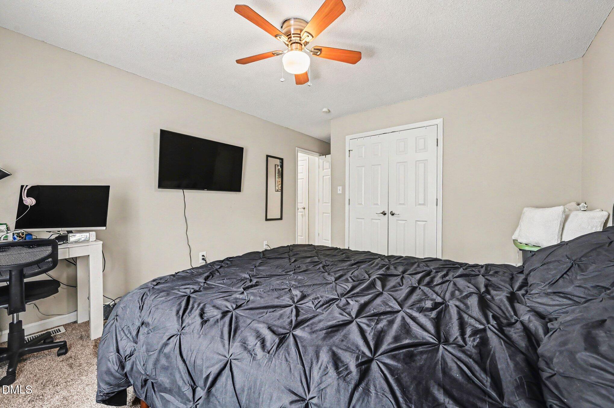 4704 Blue Bird Court #d Property Photo 19