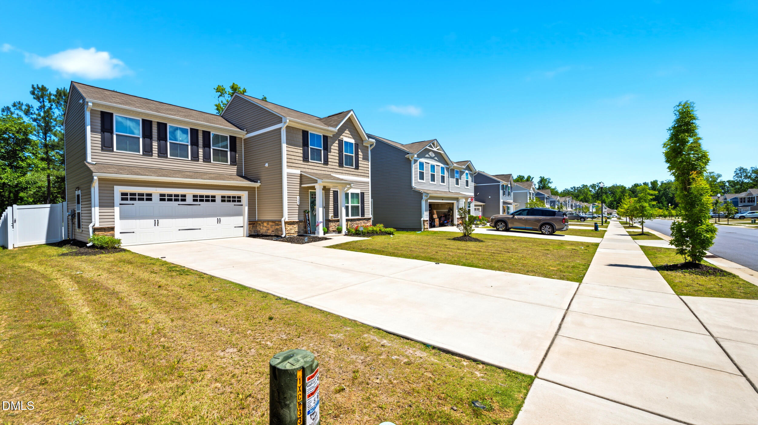 320 Golden Plum Lane Property Photo 4