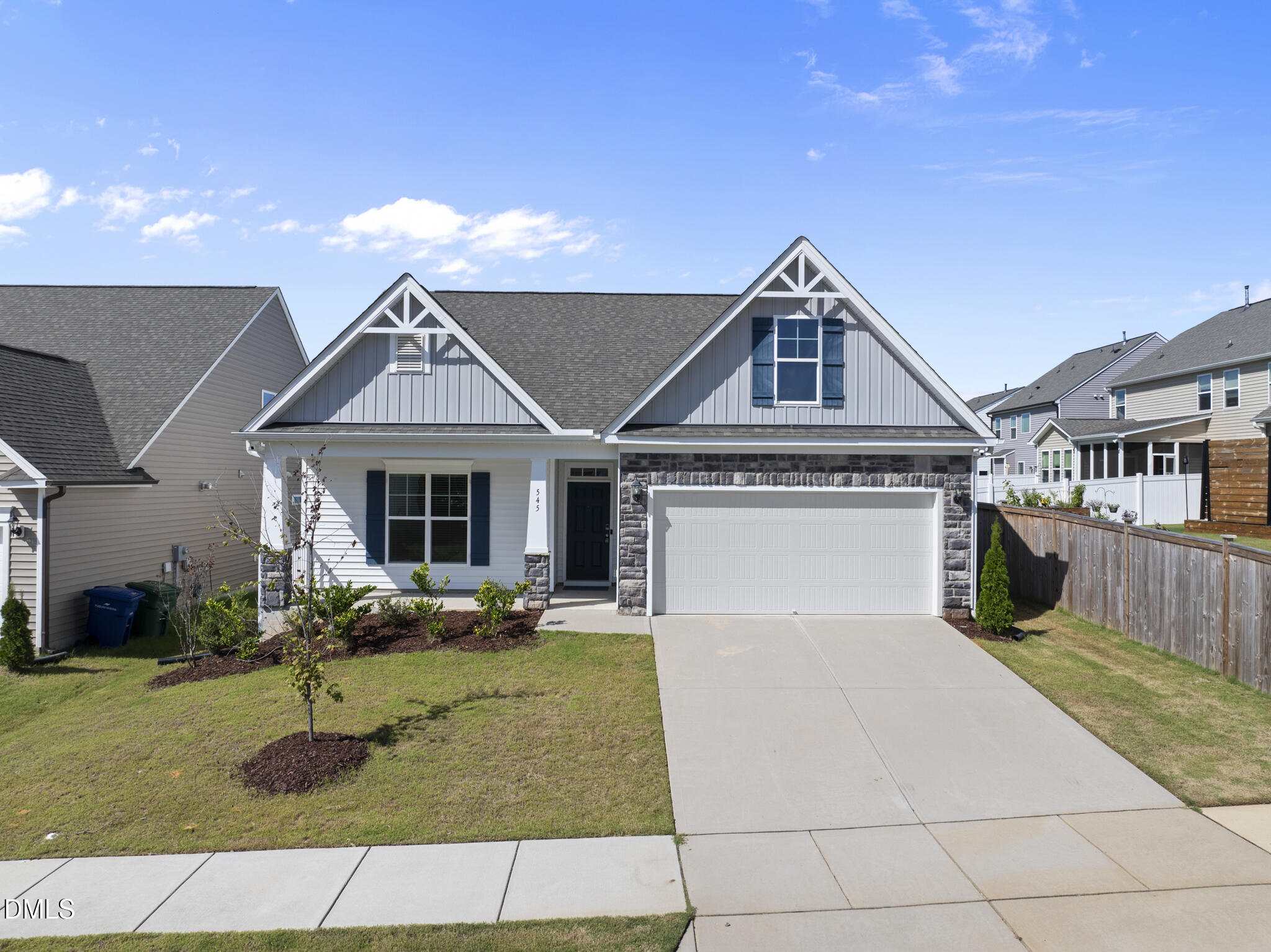 545 Glenwyck Court Property Photo 1