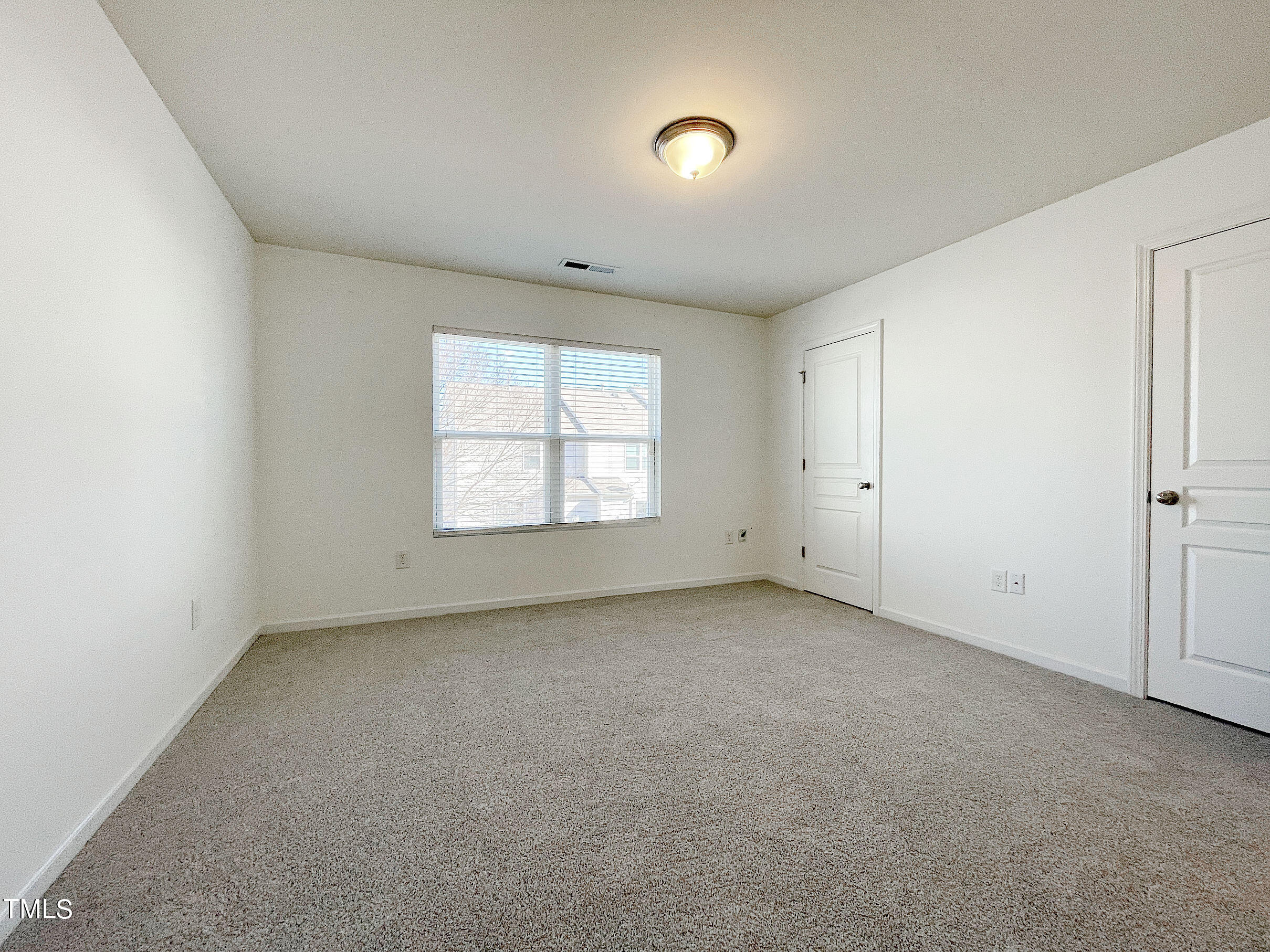 3903 Swinton Street Property Photo 16