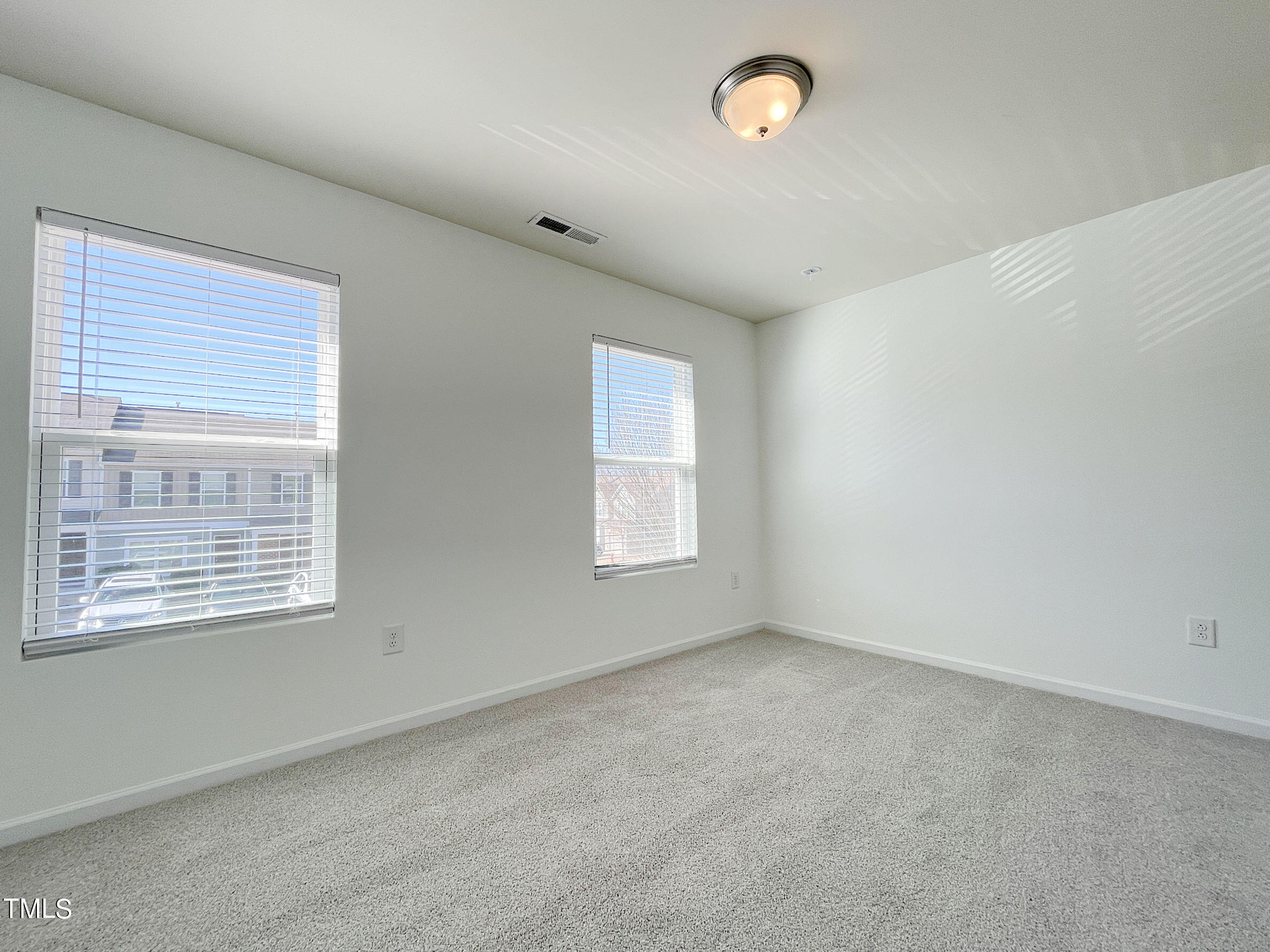 3903 Swinton Street Property Photo 18