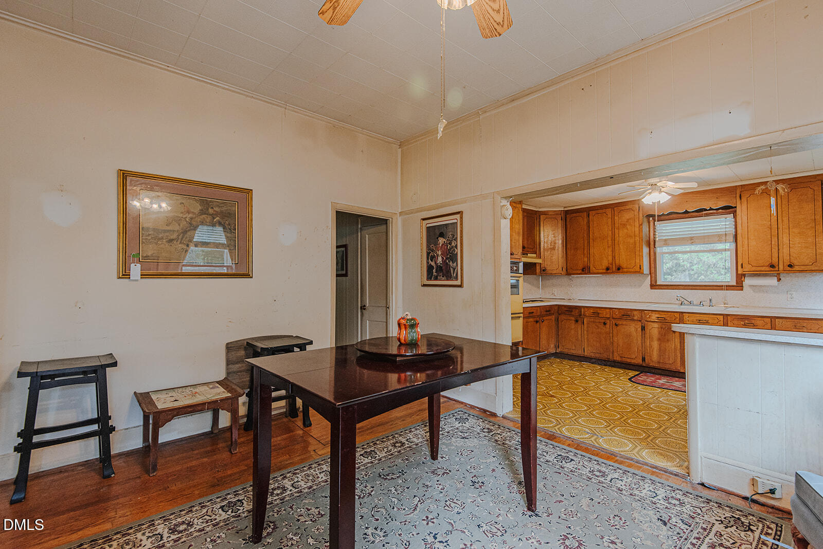 6119 N Roxboro Road Property Photo 7