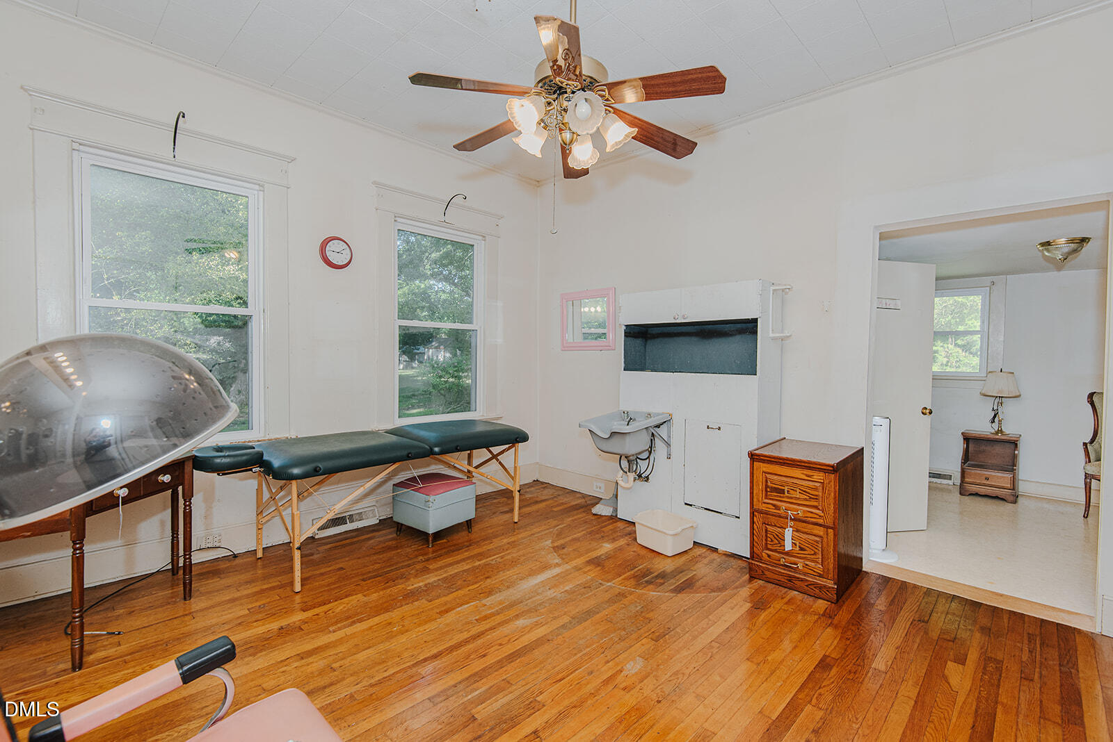 6119 N Roxboro Road Property Photo 21