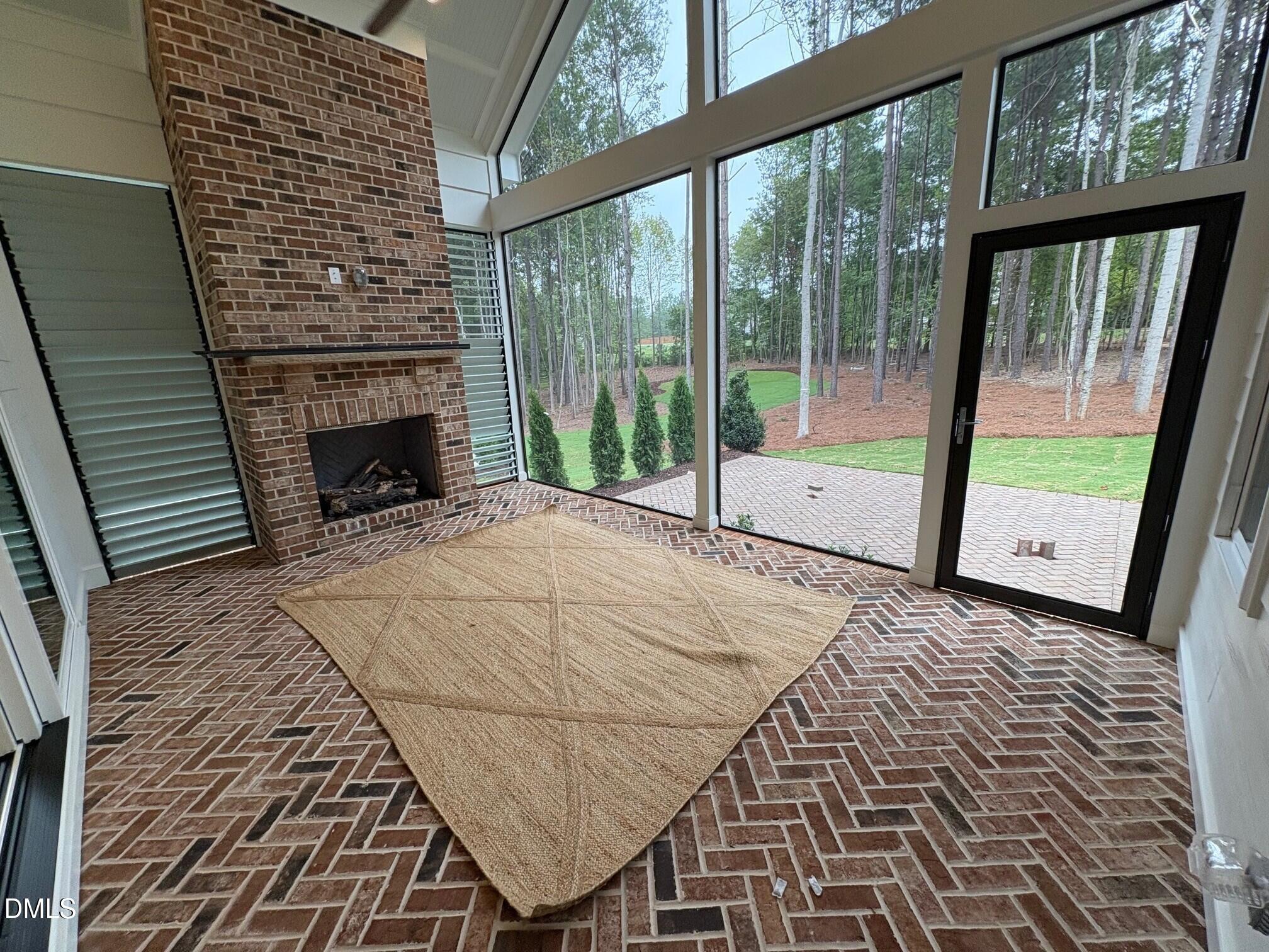 2104 Lowery Estates Property Photo 6
