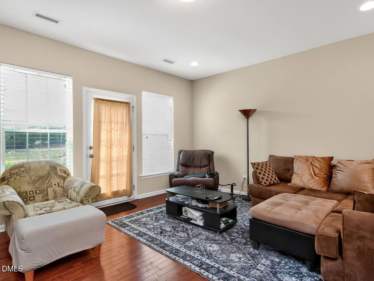 409 Provincial Street Property Photo 10