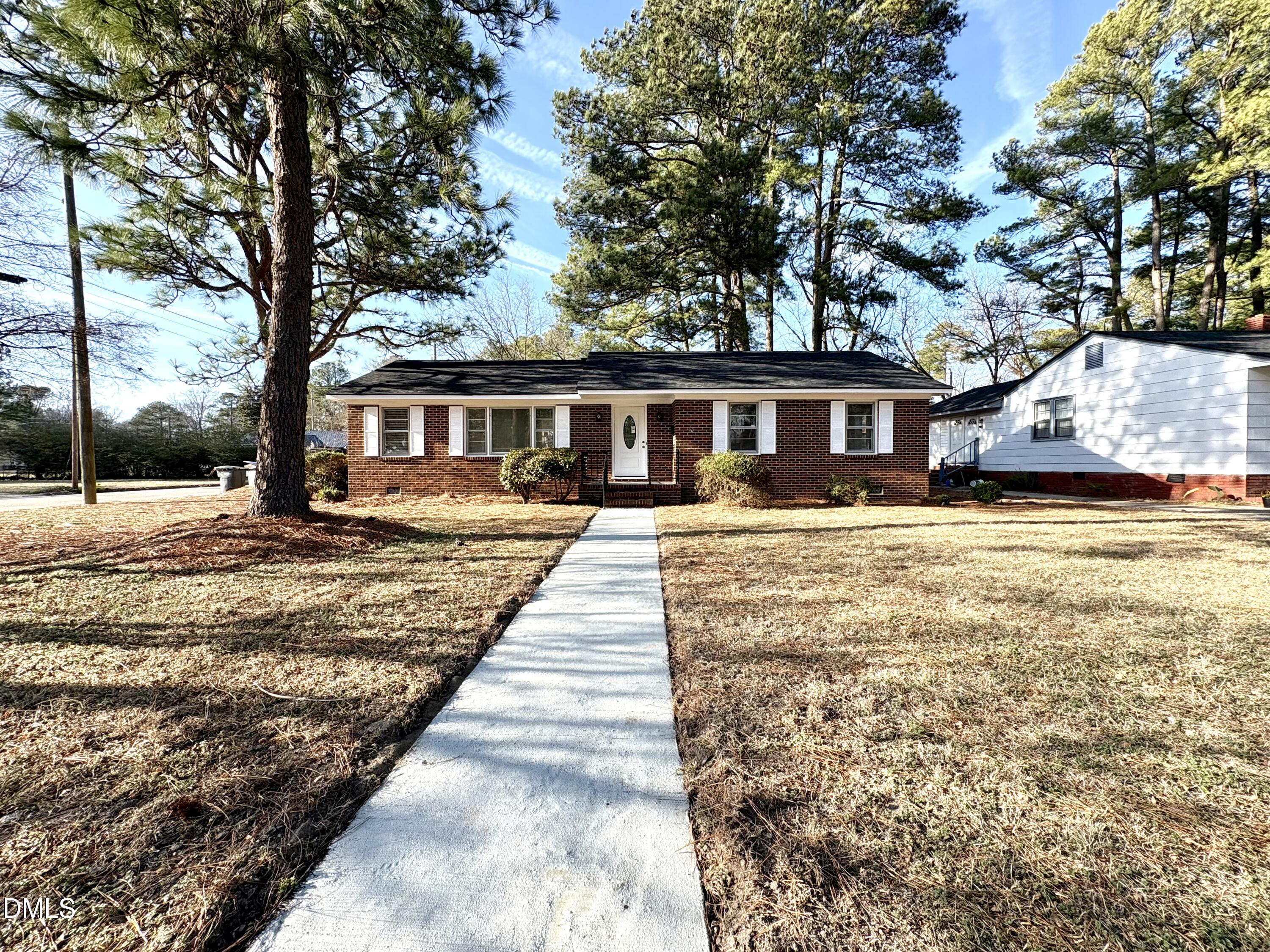 900 Shepard Drive Property Photo 1