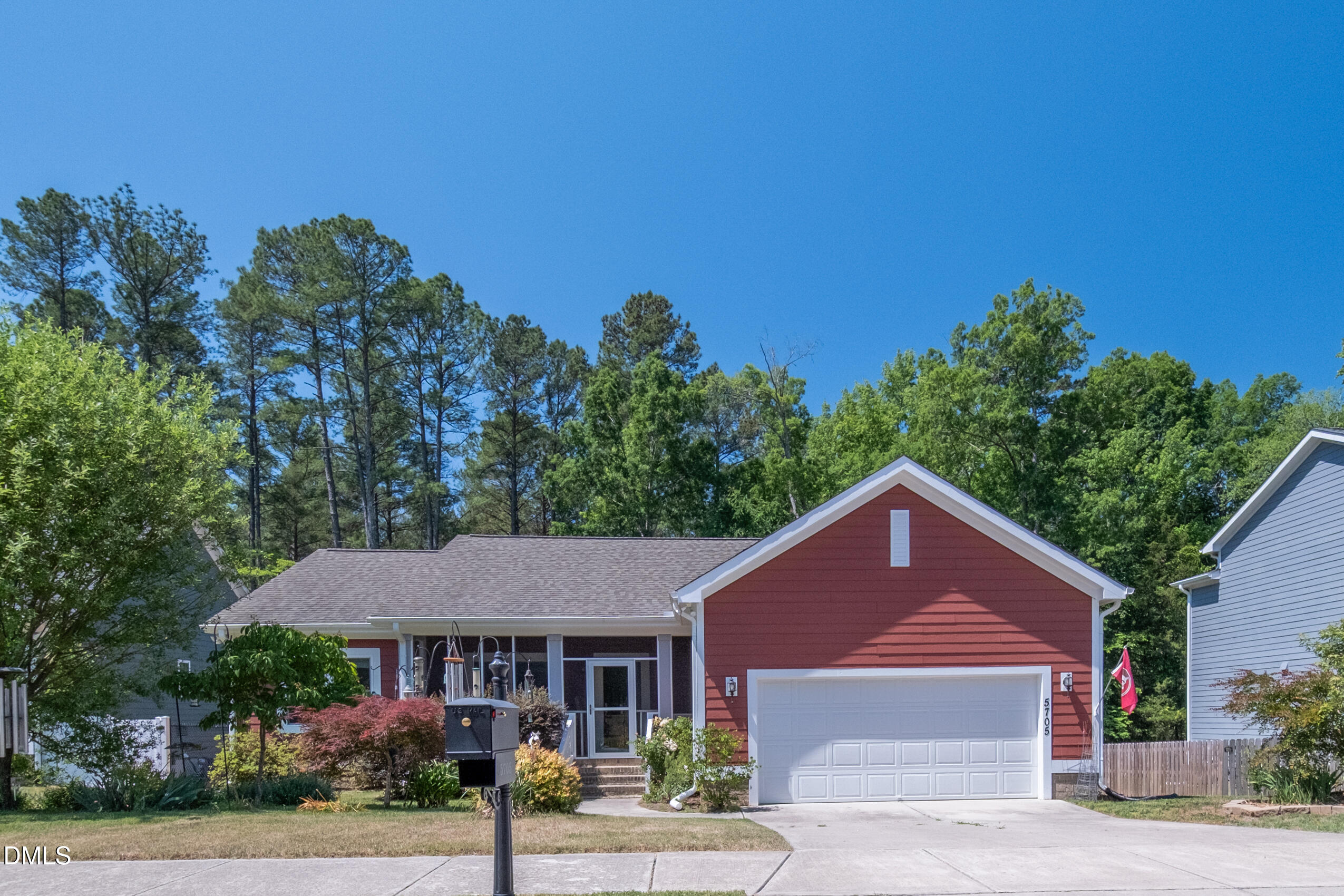 5705 Whispering Meadow Property Photo 1