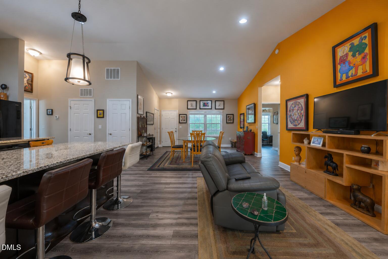 5705 Whispering Meadow Property Photo 6