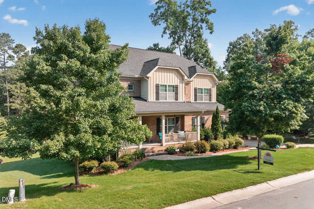 2811 Reynolda Circle Property Photo 2