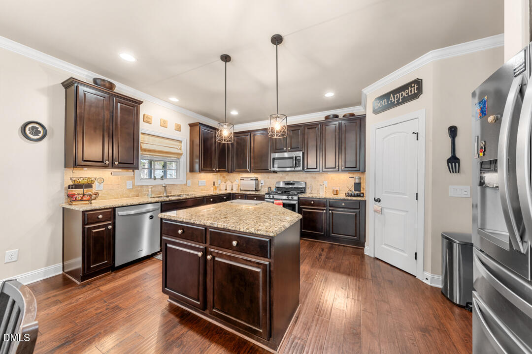 2811 Reynolda Circle Property Photo 11