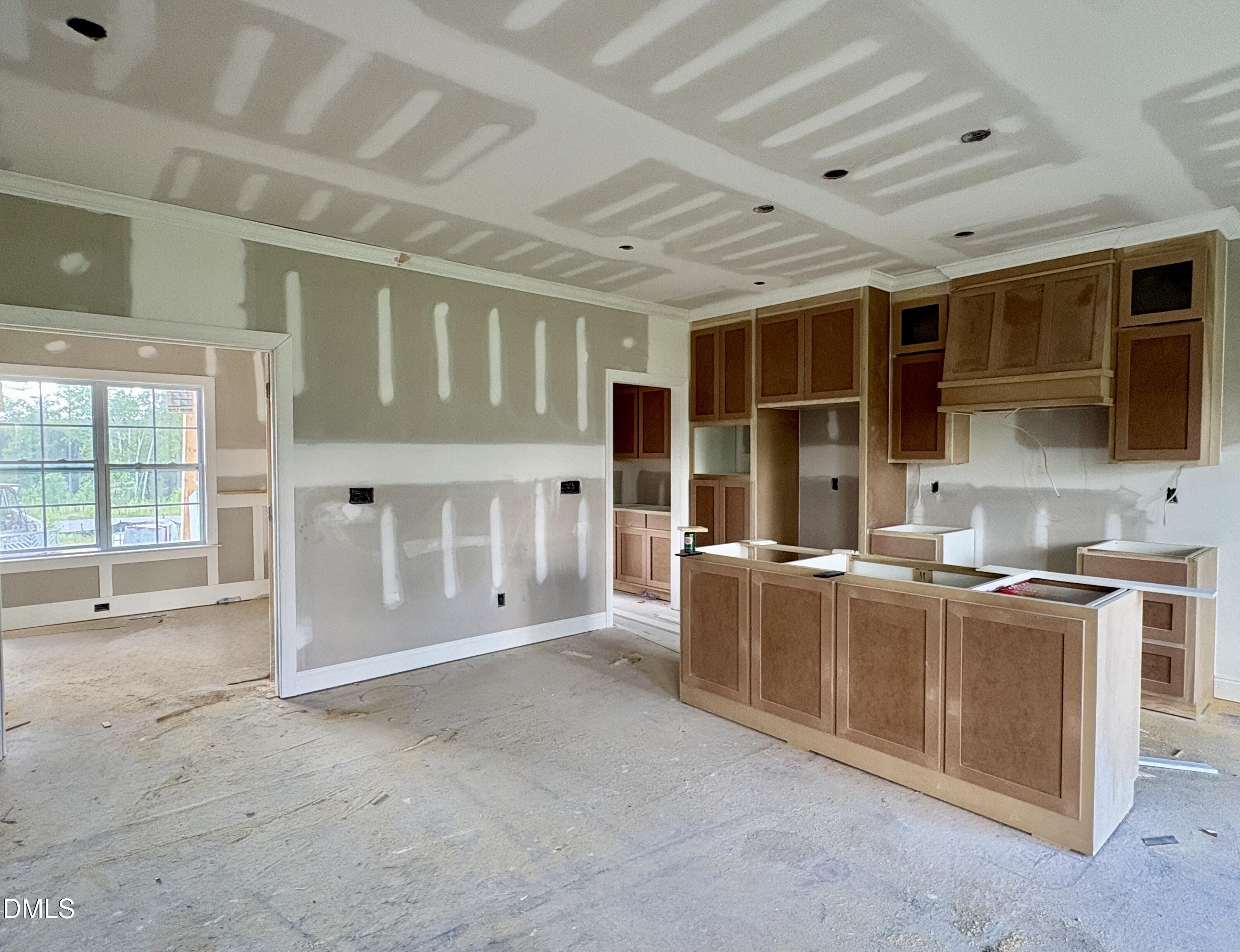 7655 Sweetwater Drive Property Photo 3