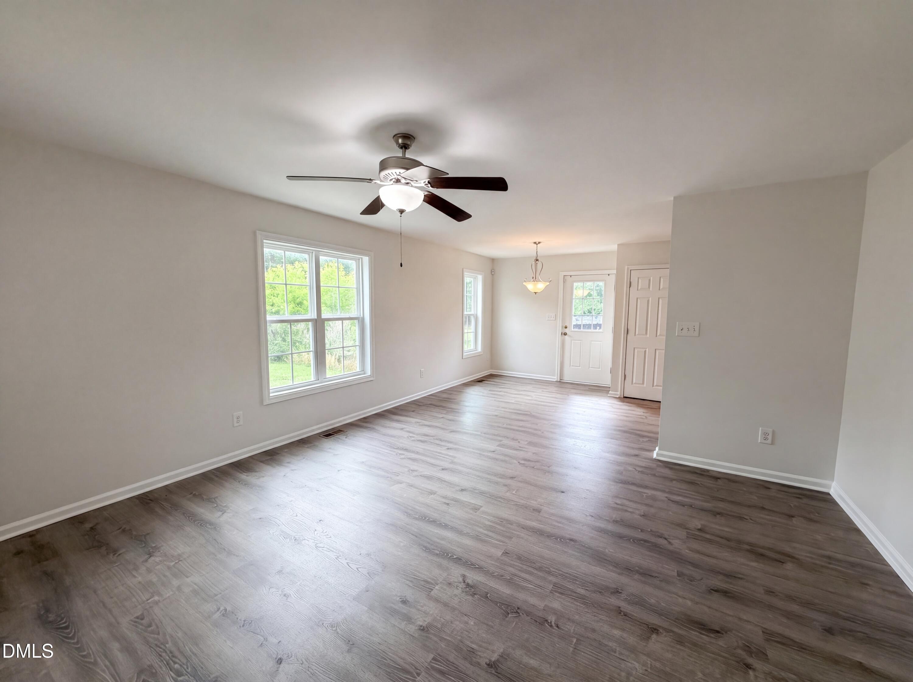 5532 Neuse View Drive Property Photo 3