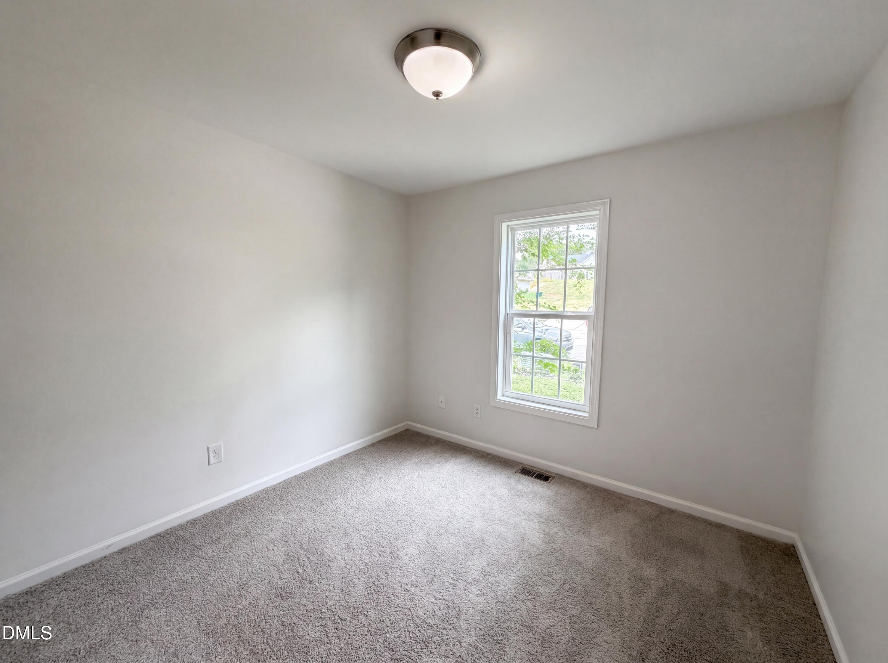 5532 Neuse View Drive Property Photo 8
