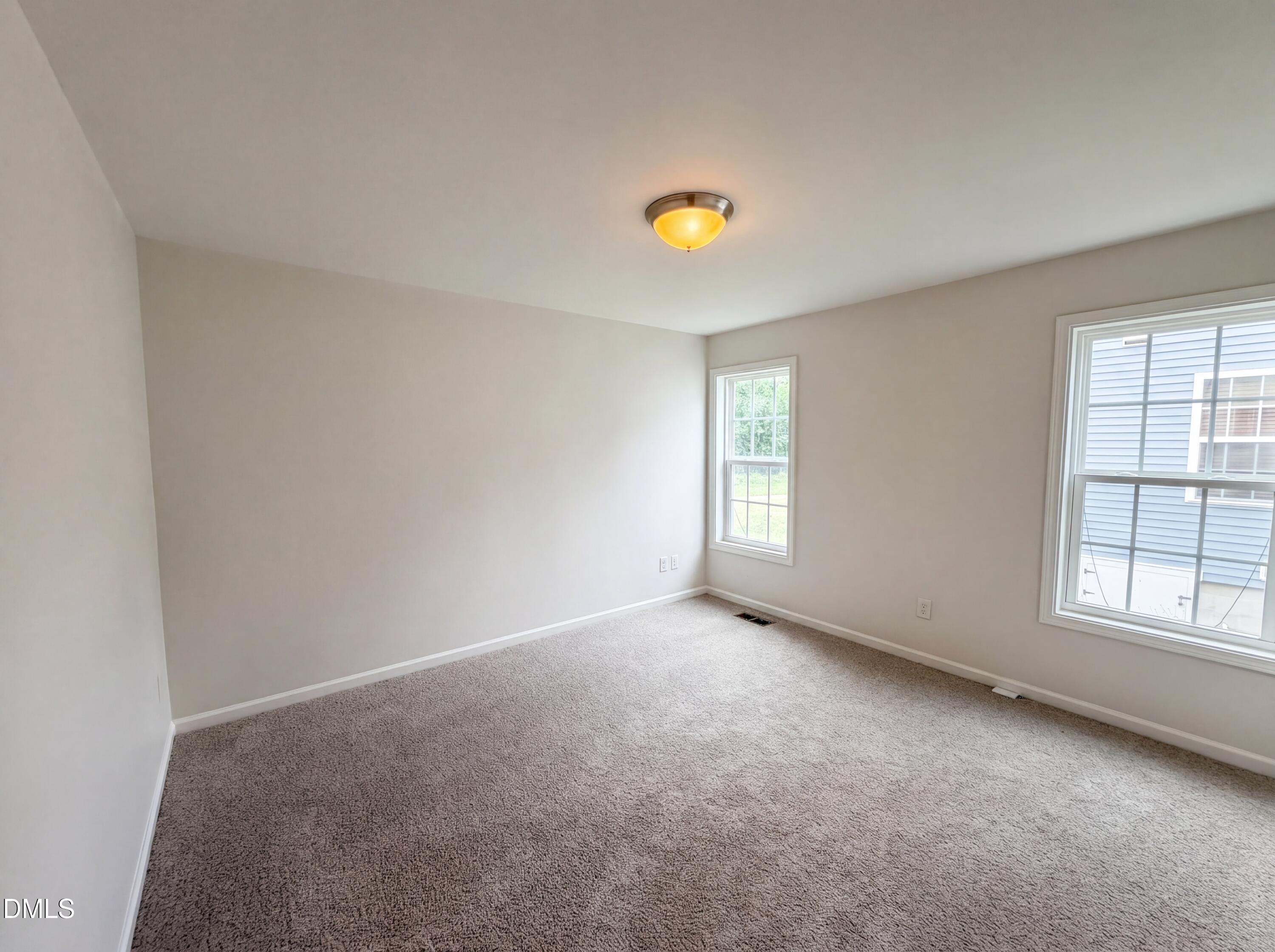 5532 Neuse View Drive Property Photo 9