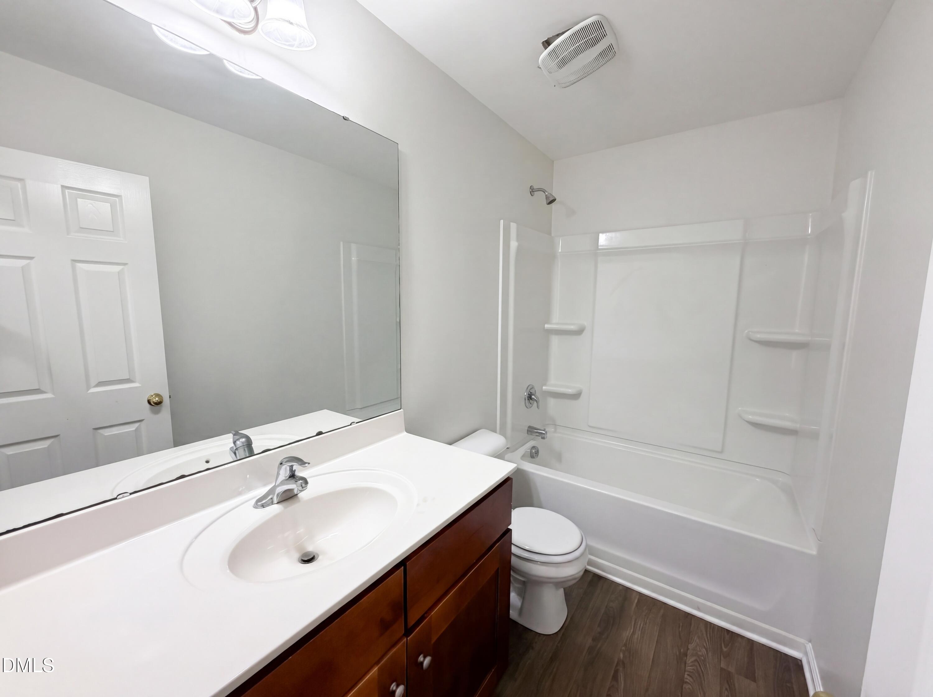 5532 Neuse View Drive Property Photo 11