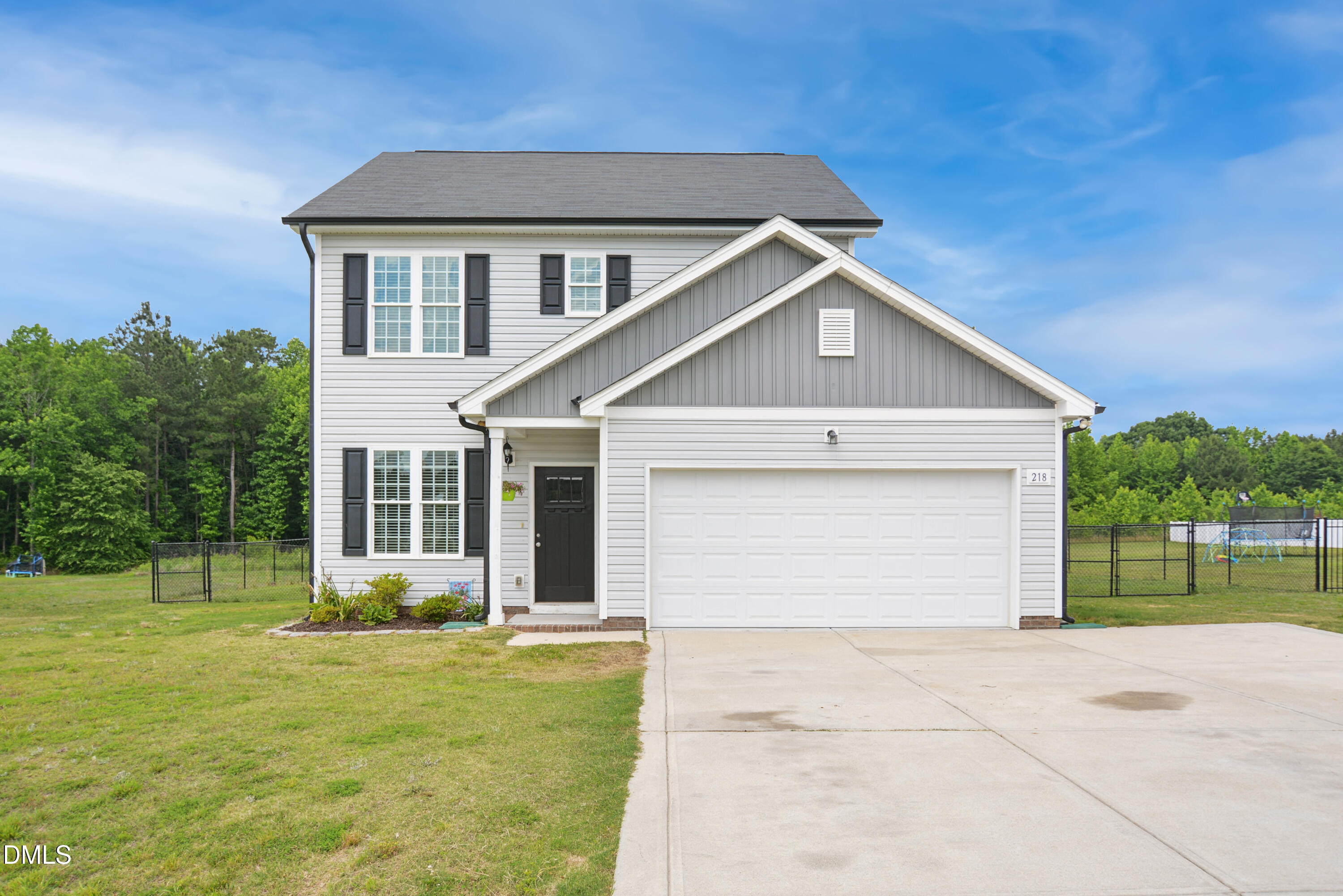 218 Day Lily Street Property Photo 1