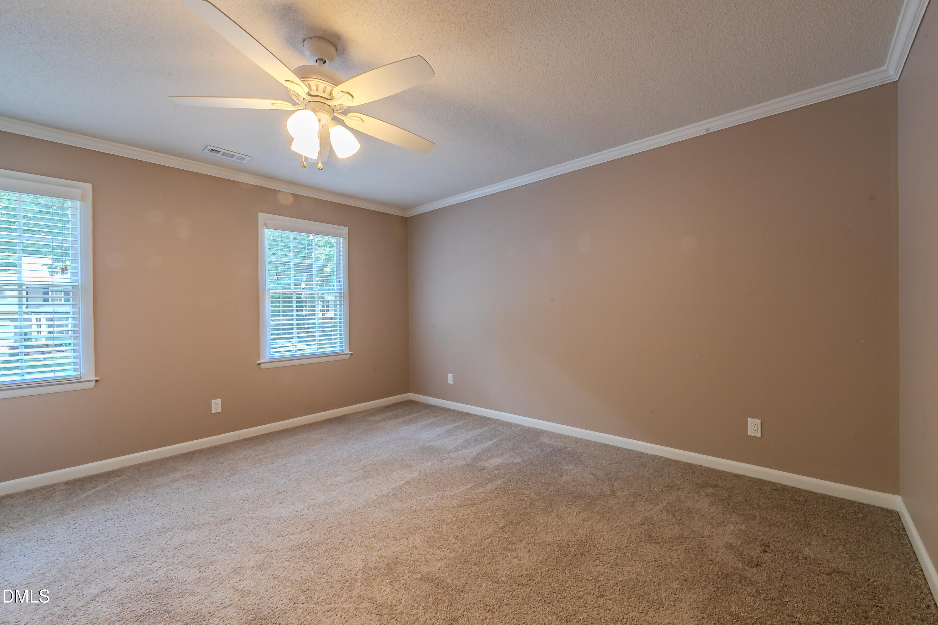 8200 Mourning Dove Road Property Photo 11