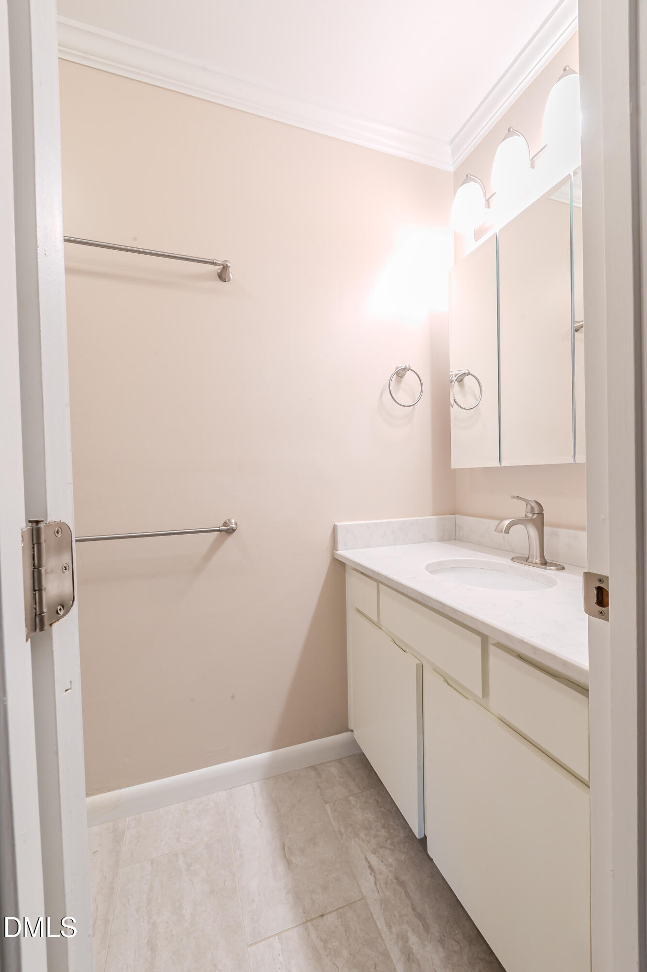 8200 Mourning Dove Road Property Photo 16