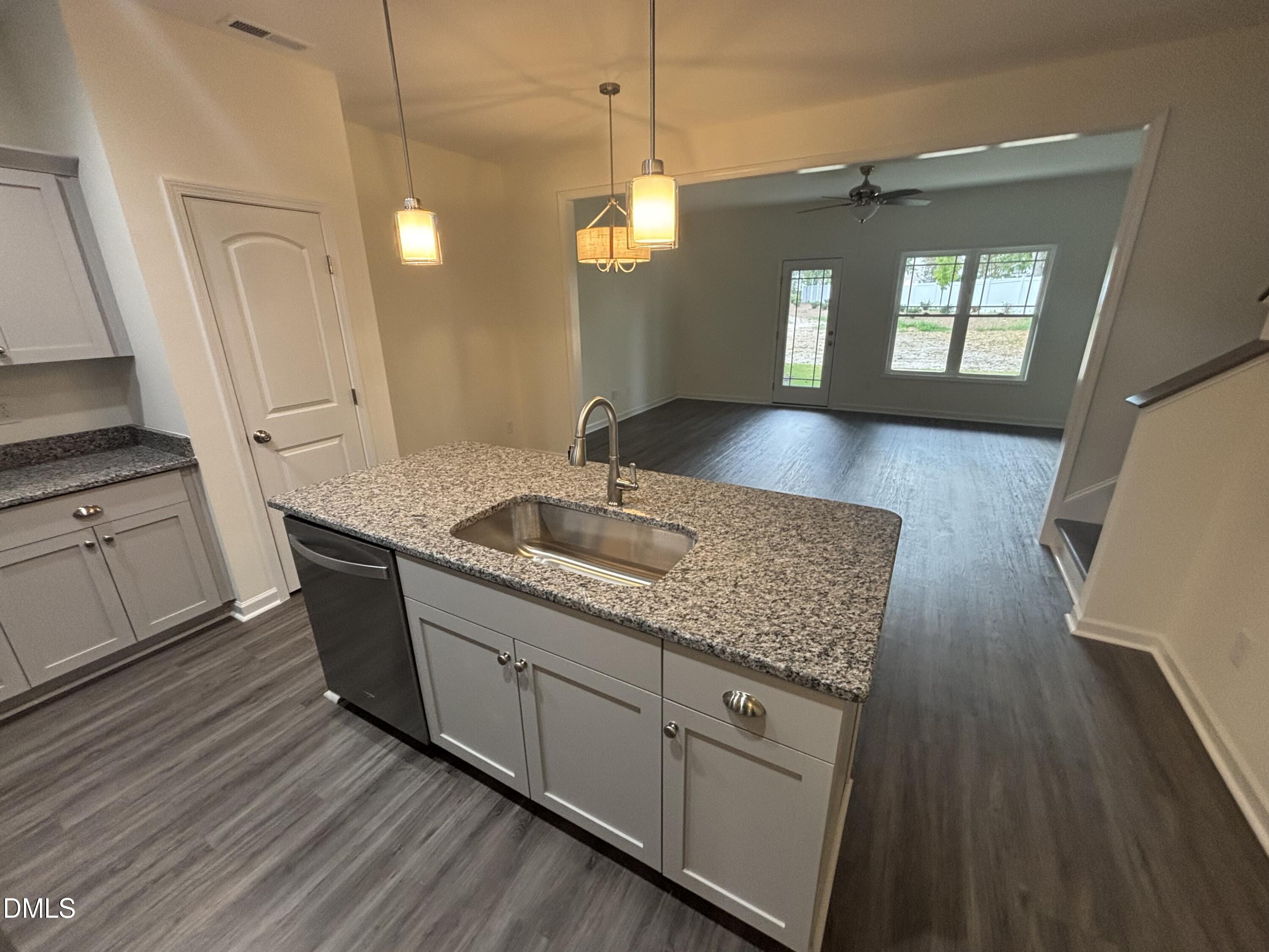 516 S Ryals Street Property Photo 18
