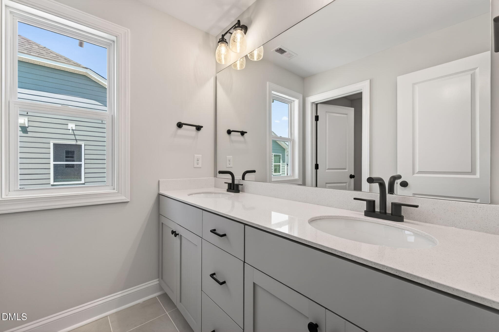 912 Bostonian Drive Property Photo 32