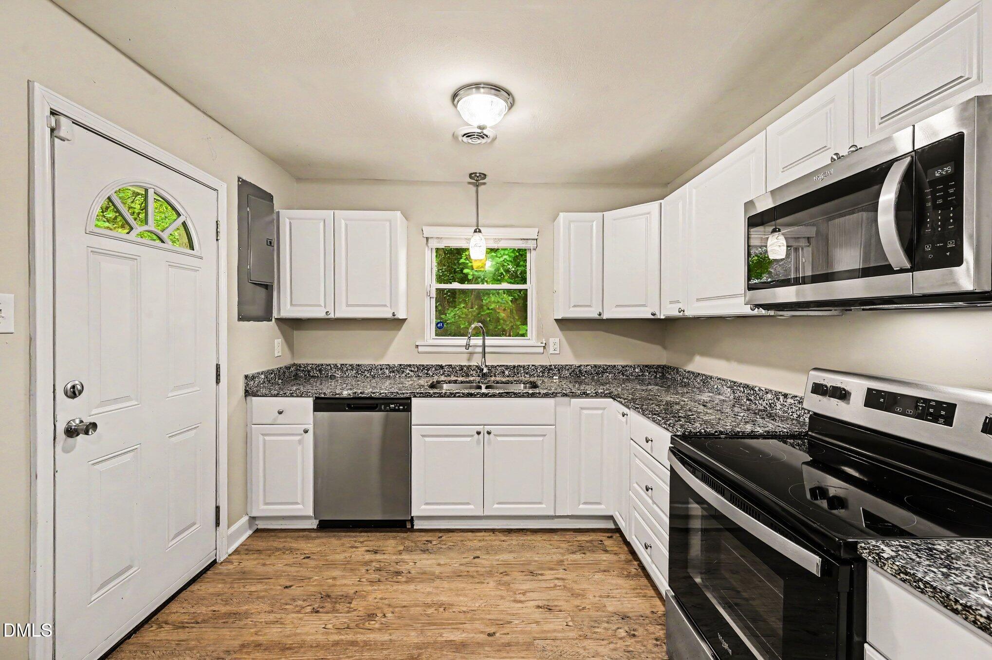 615 Hope Avenue Property Photo 6