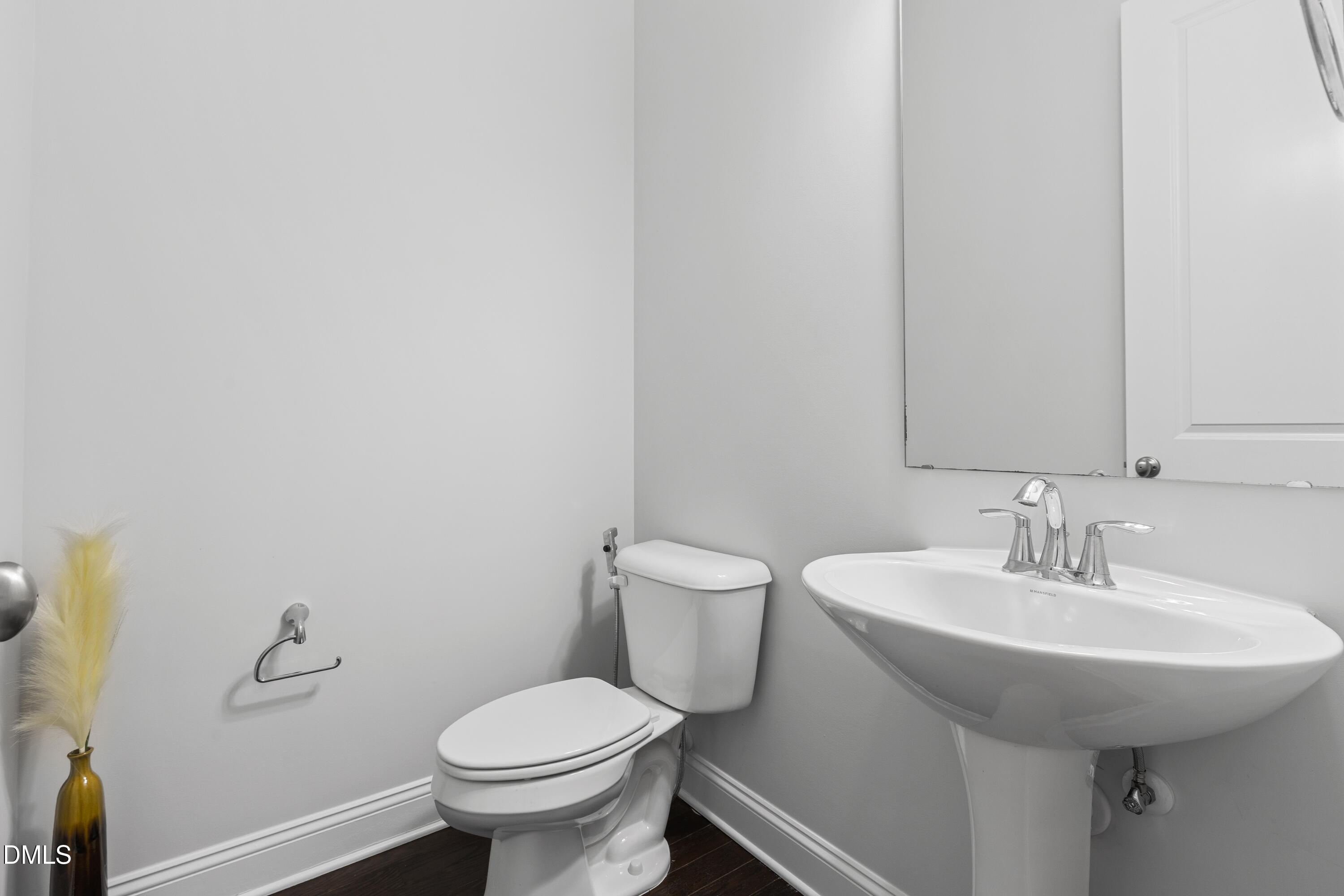 912 Village View Lane Property Photo 8