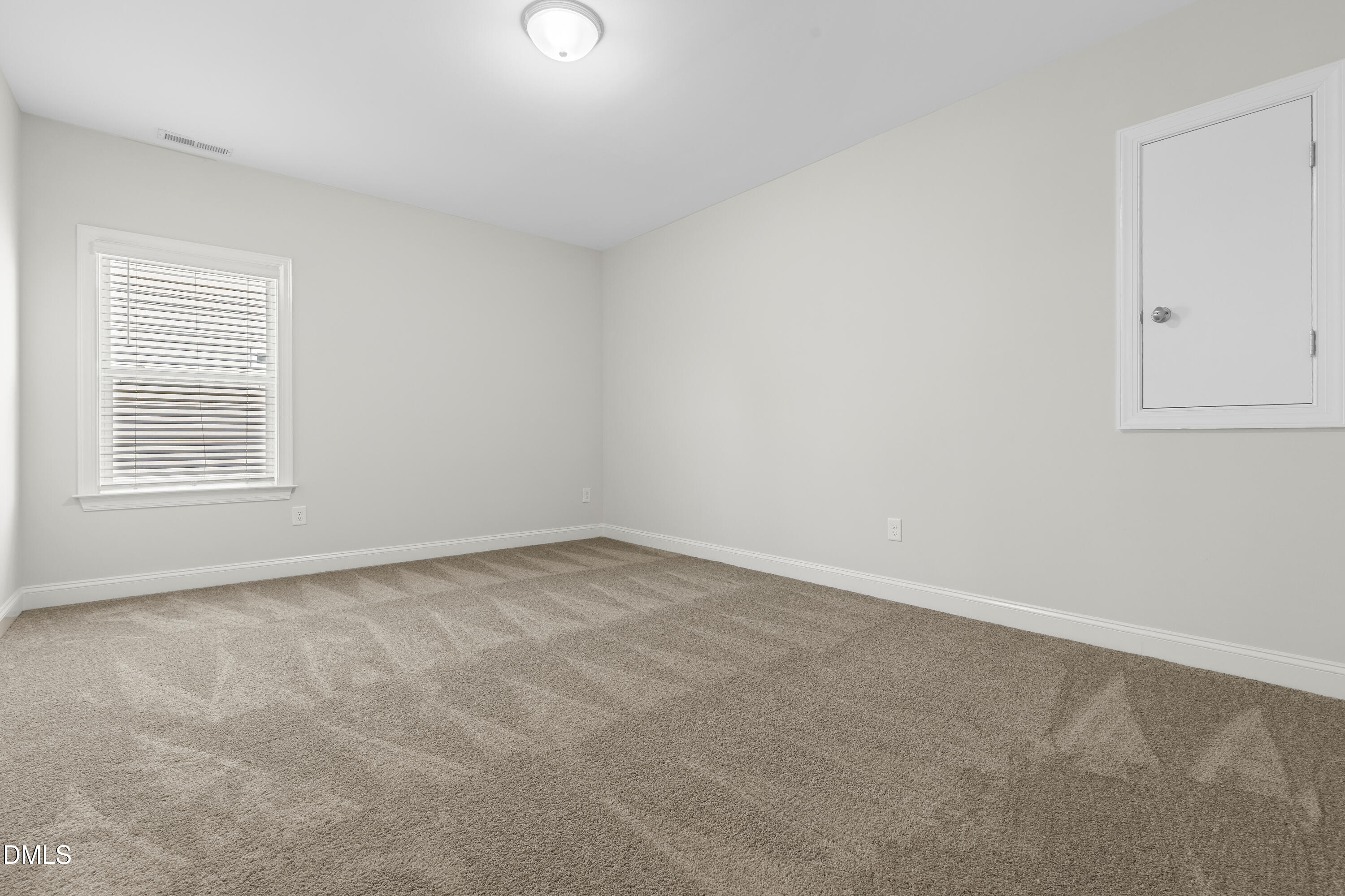 912 Village View Lane Property Photo 27