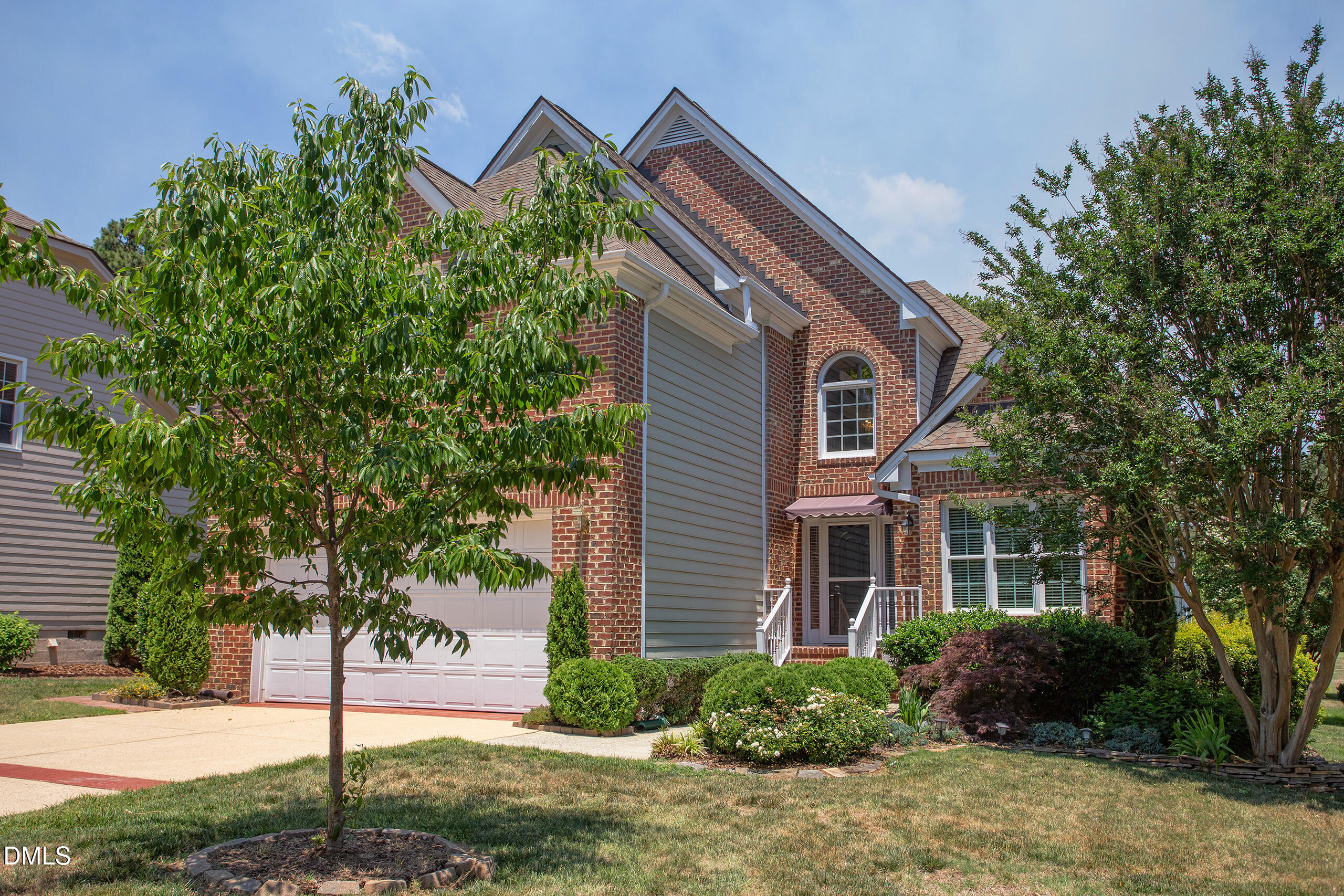 2912 Hawtree Drive Property Photo 1