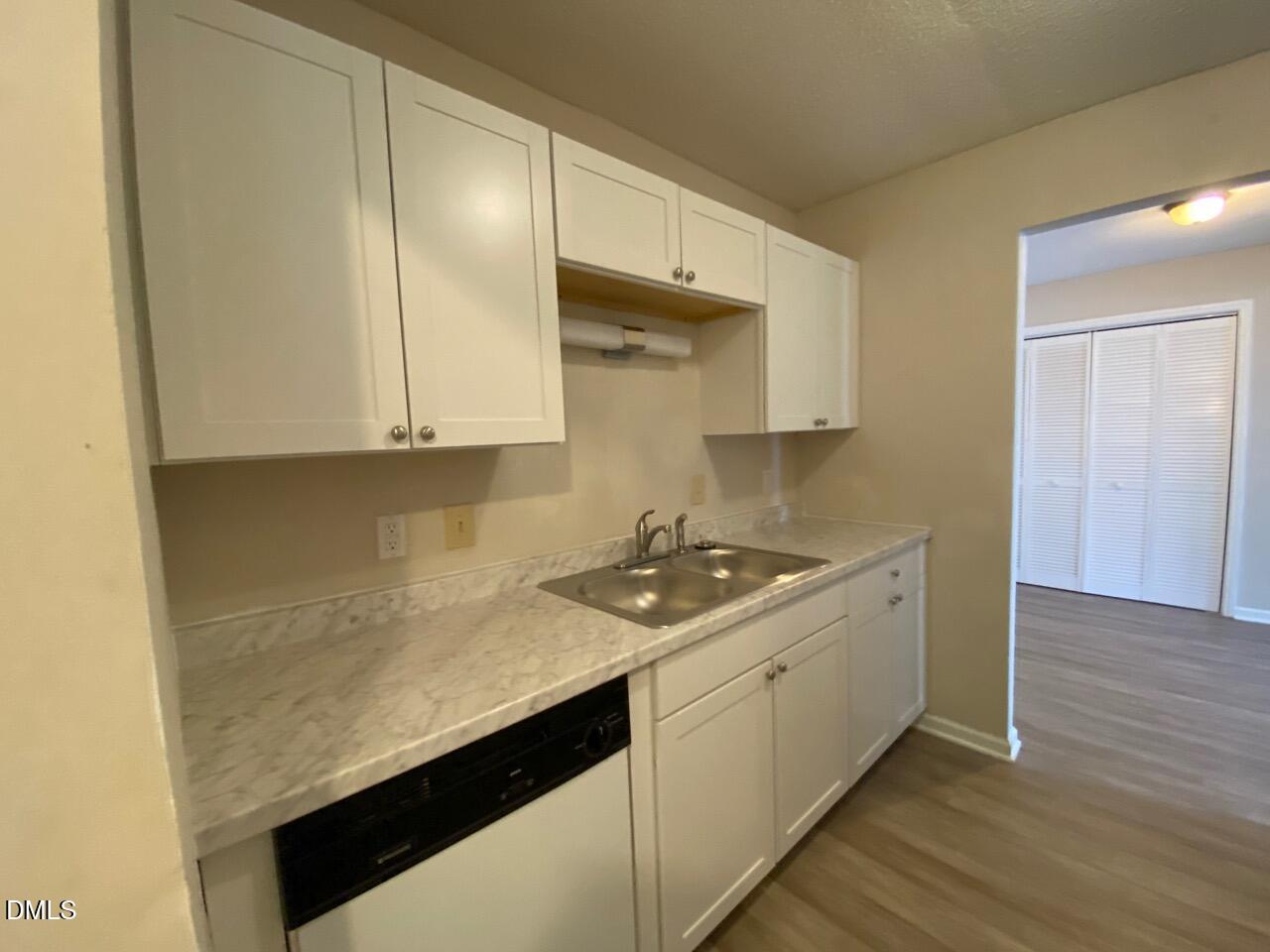 4205 Greencastle Court Unit A Property Photo 6