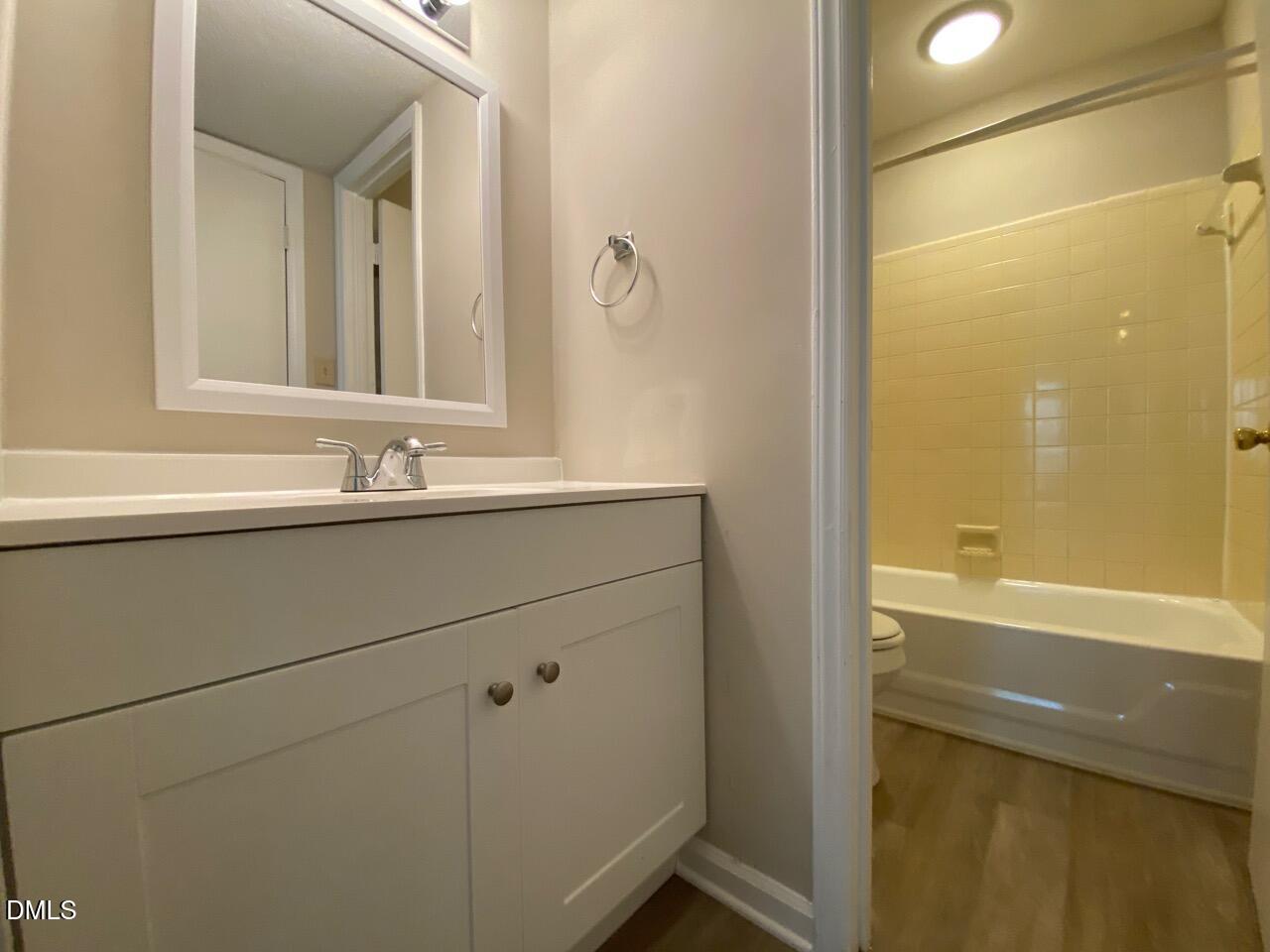 4205 Greencastle Court Unit A Property Photo 11