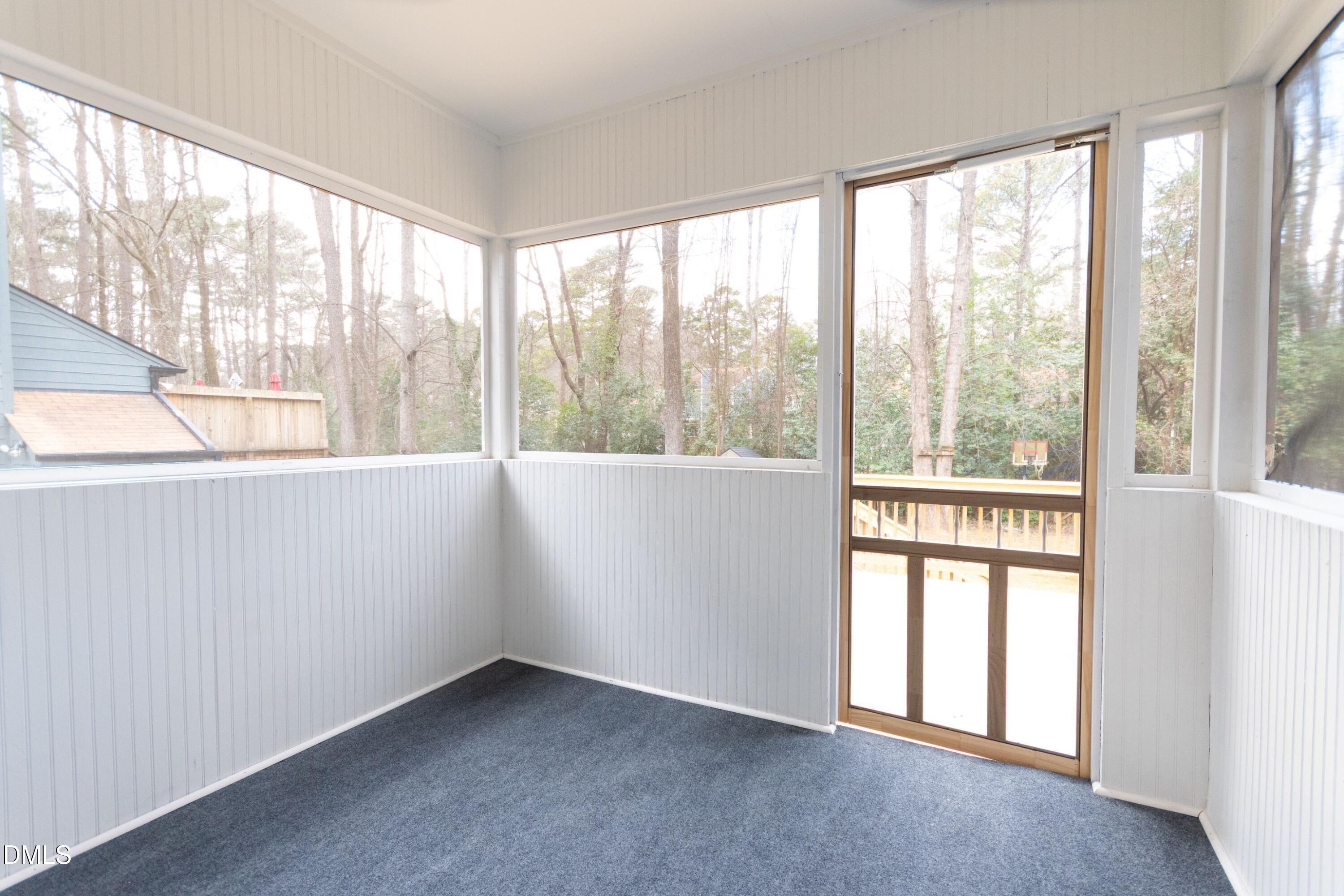 6001 Applewood Lane Property Photo 5