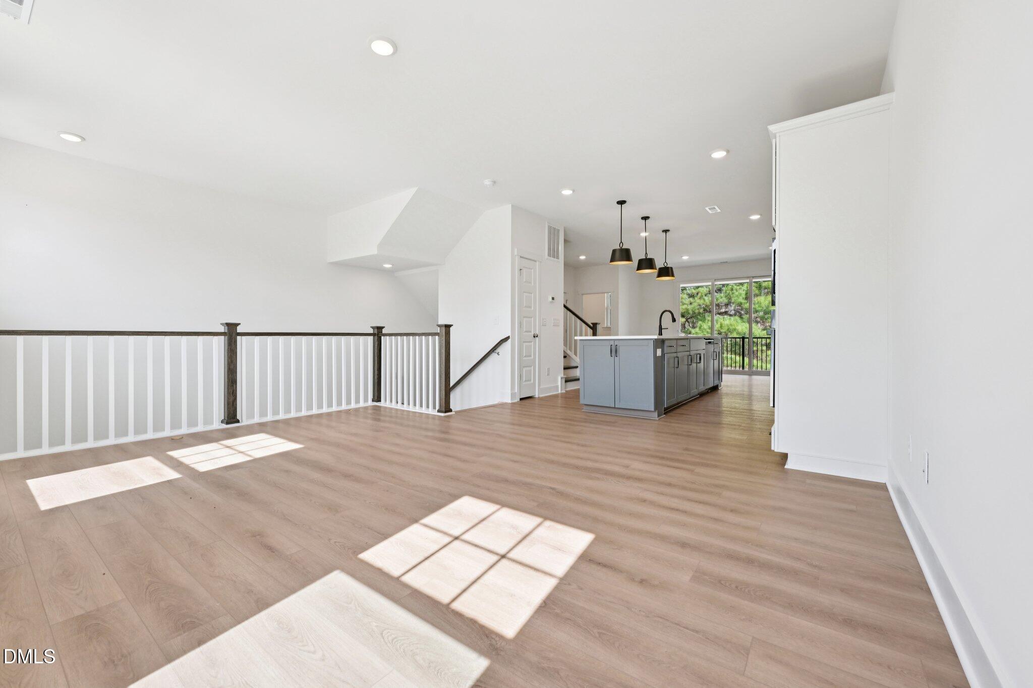 10923 Bayflower Way Property Photo 4