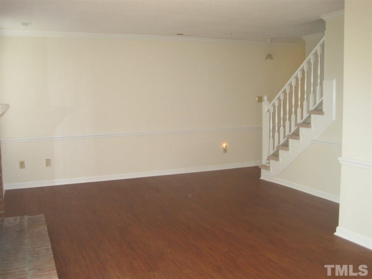 111 Charter Oaks Circle Property Photo 6