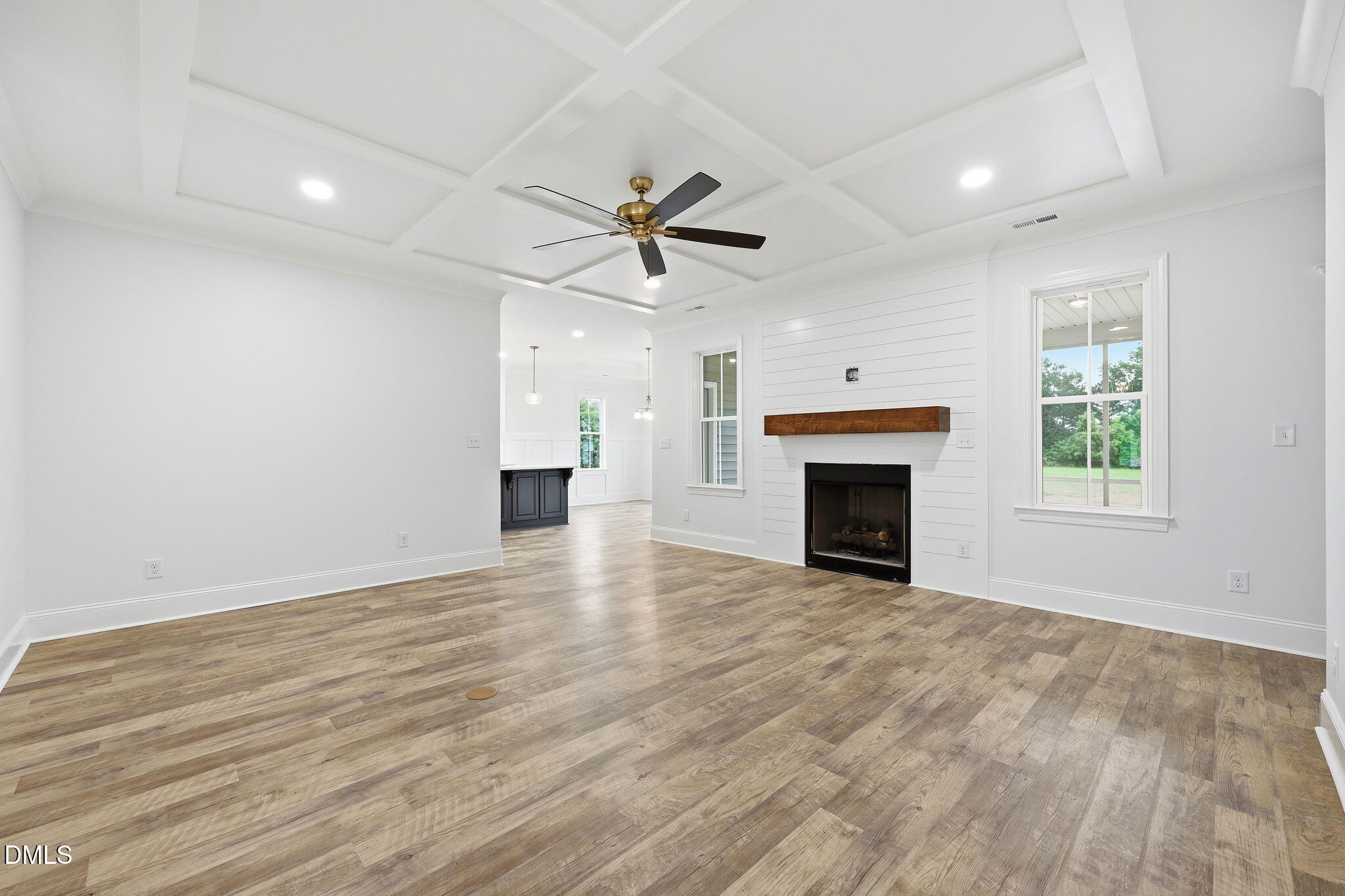 5894 Baylors Way Property Photo 6
