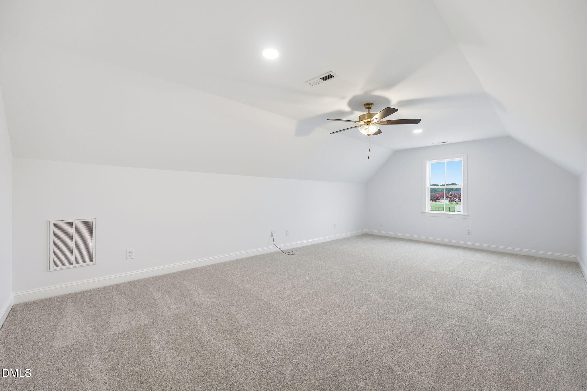 5894 Baylors Way Property Photo 32