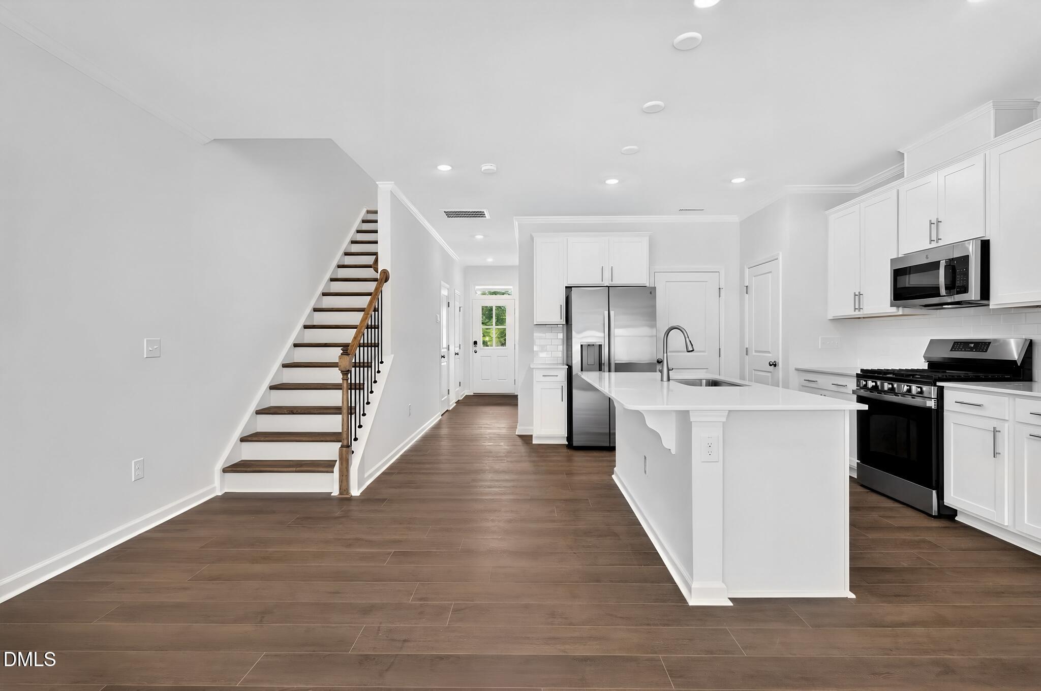 250 Snowfield Drive Property Photo 8