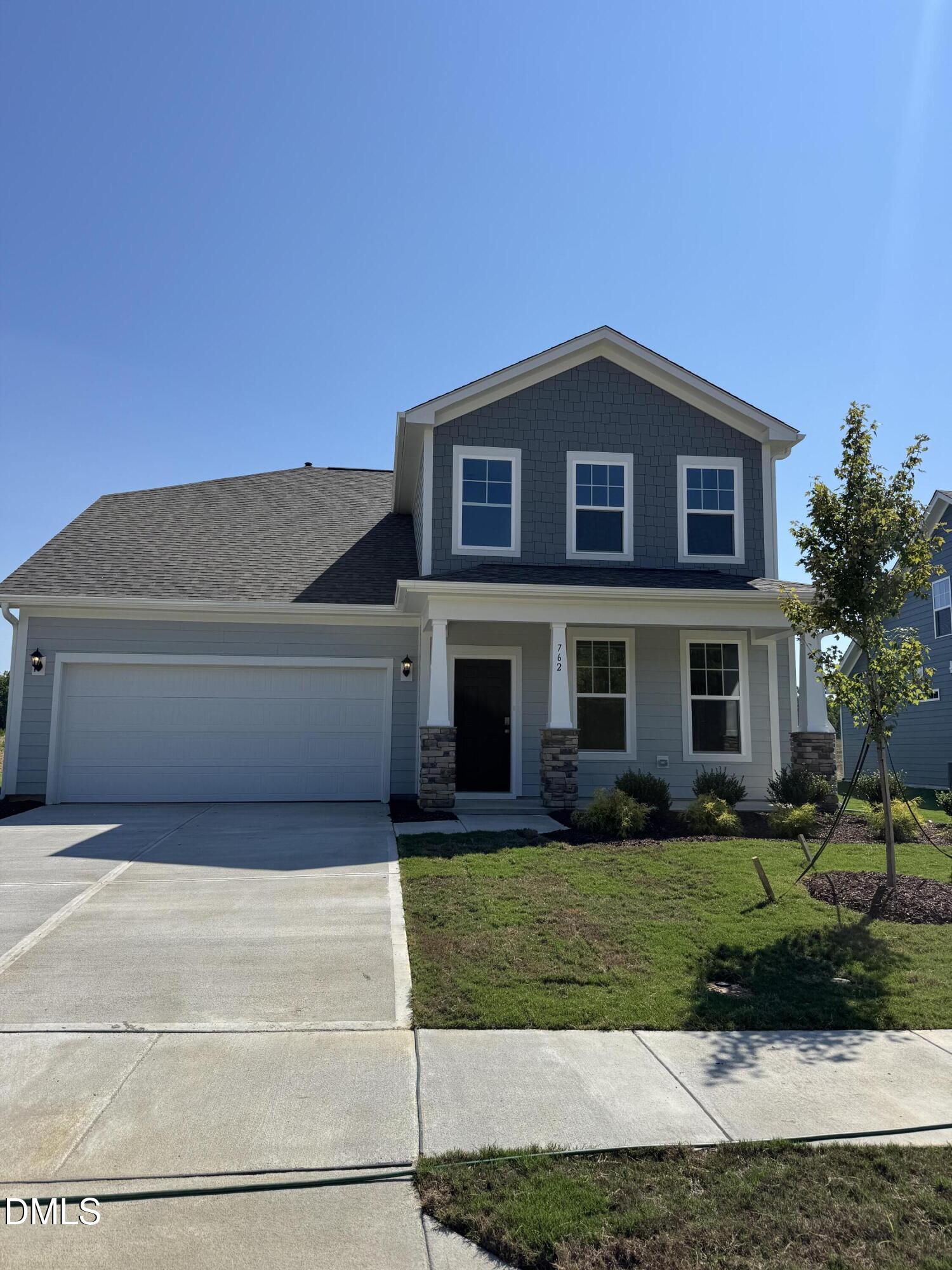 762 Circle Drive Property Photo 1