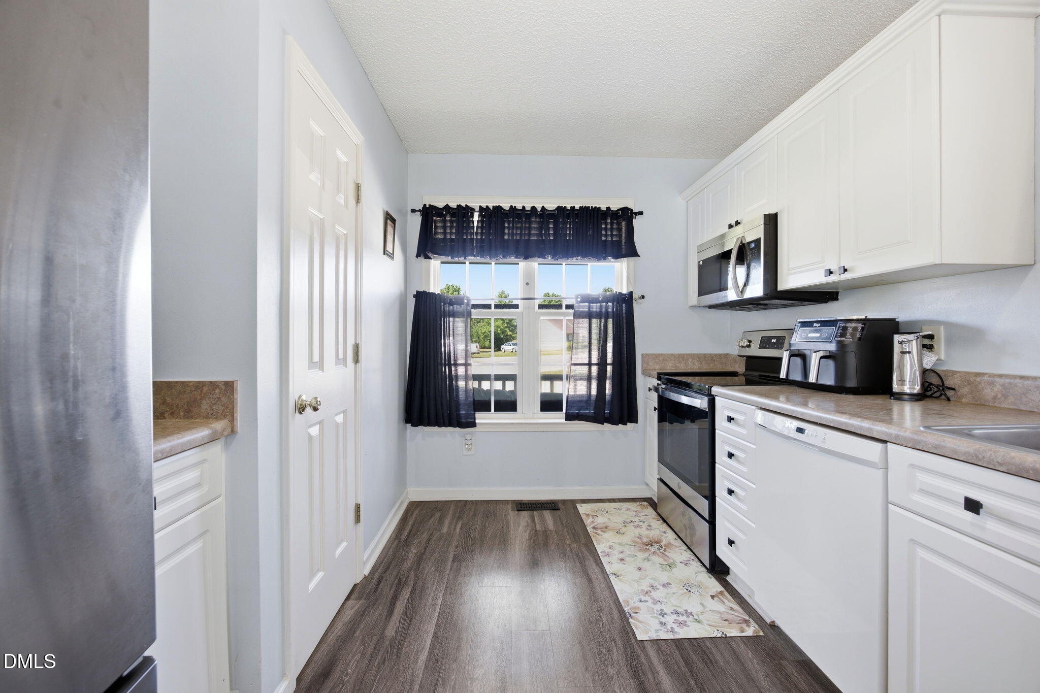 6821 Flying Eagle Court Property Photo 10