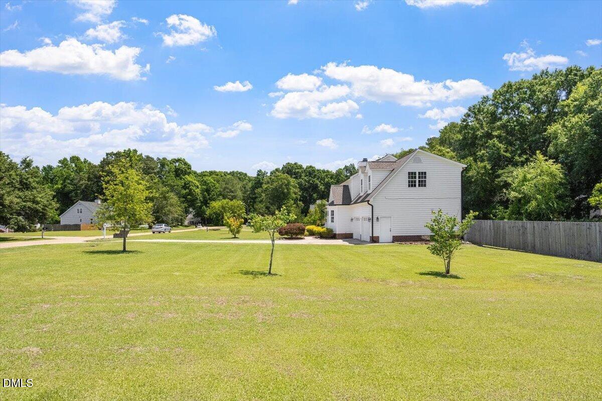 1116 Holland Ridge Drive Property Photo 5