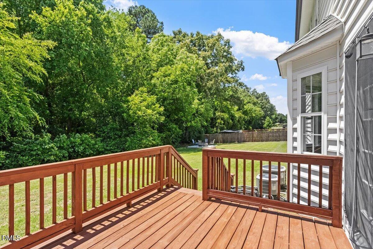 1116 Holland Ridge Drive Property Photo 11
