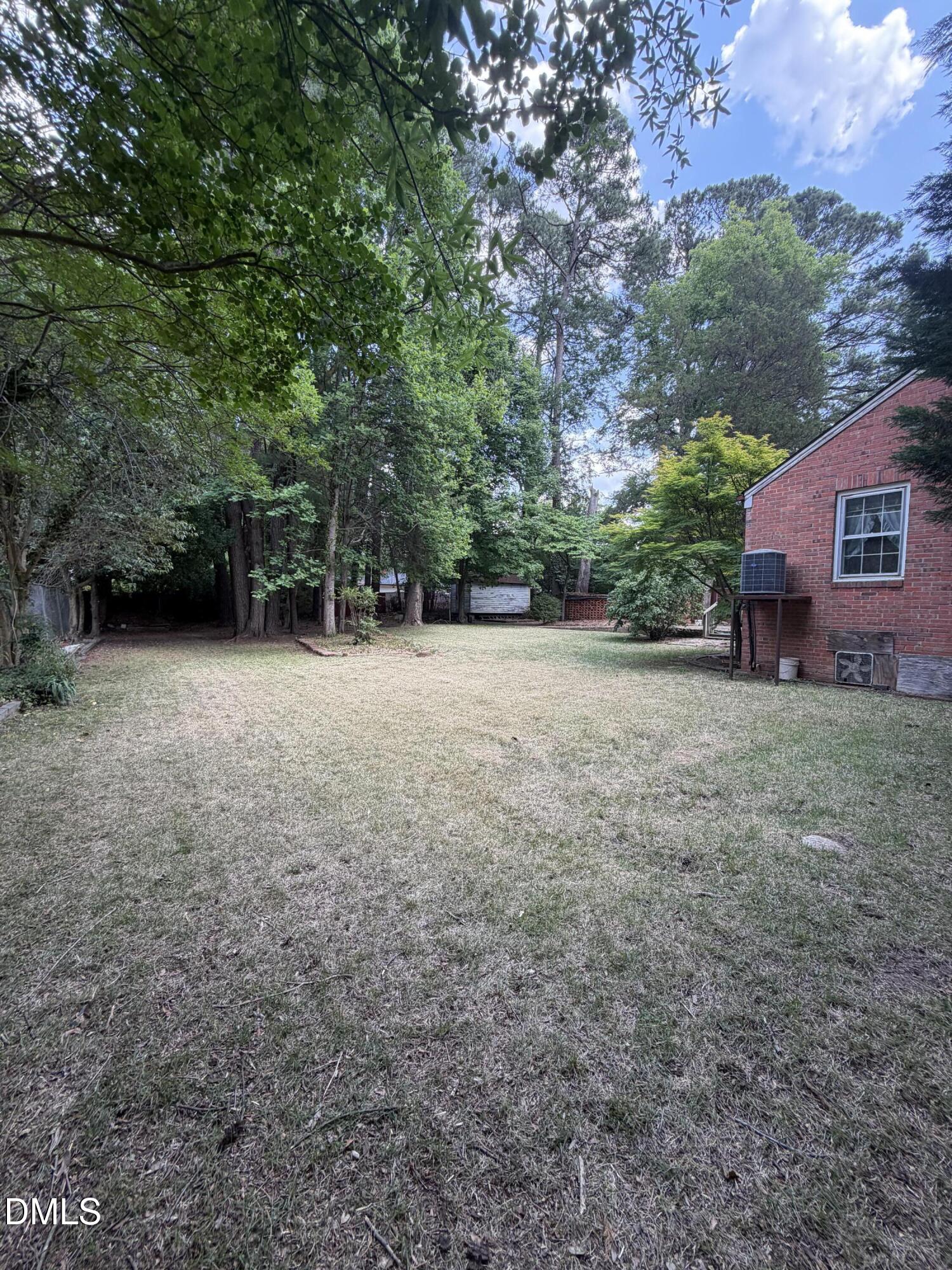 2200 Ann Street Property Photo 8