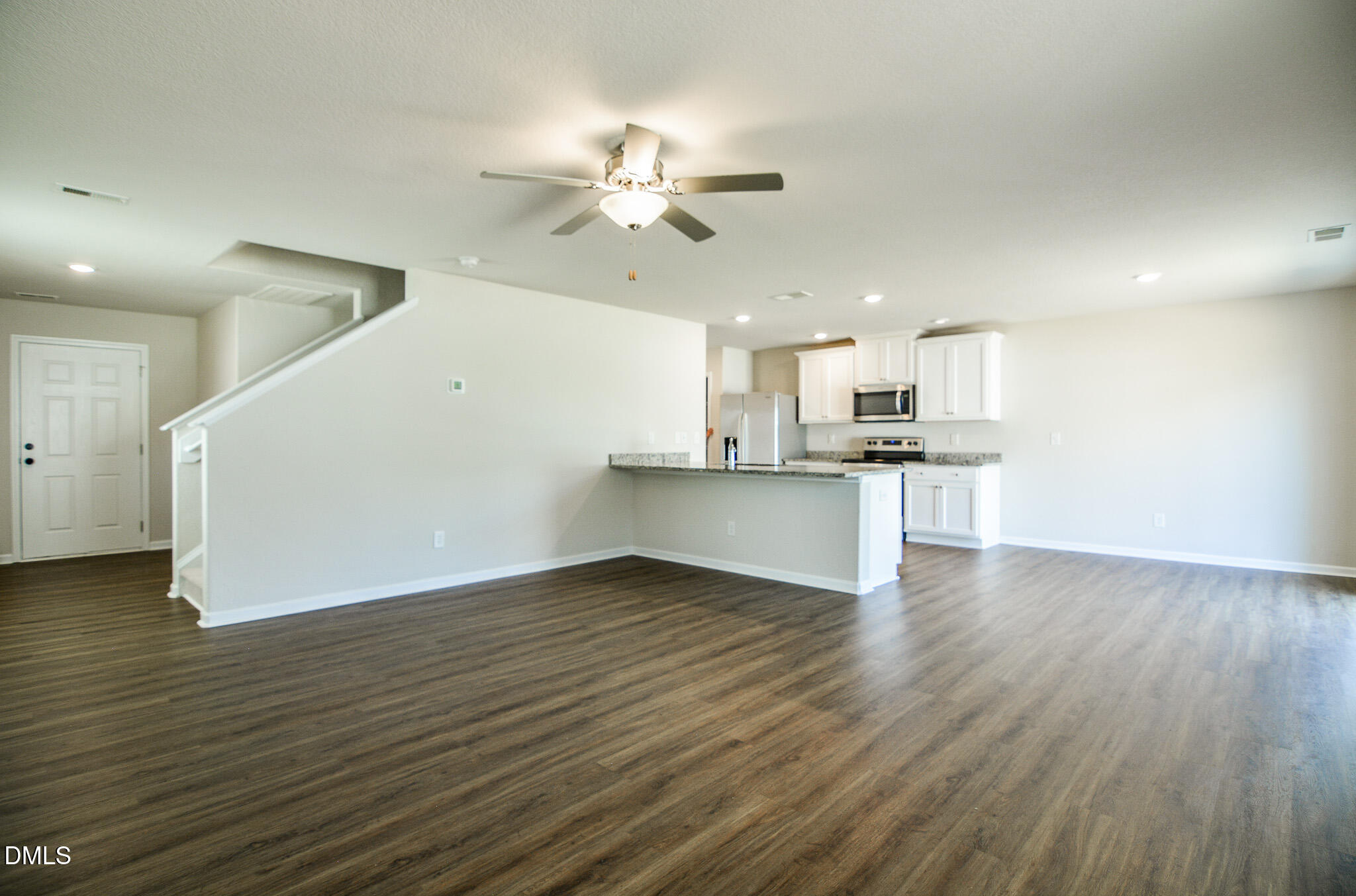 745 Frosty Way Property Photo 4