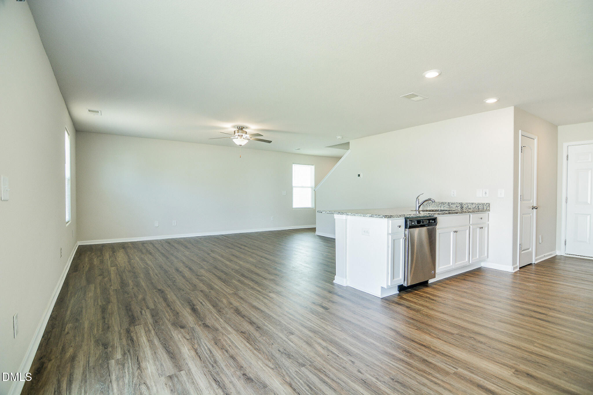 745 Frosty Way Property Photo 7