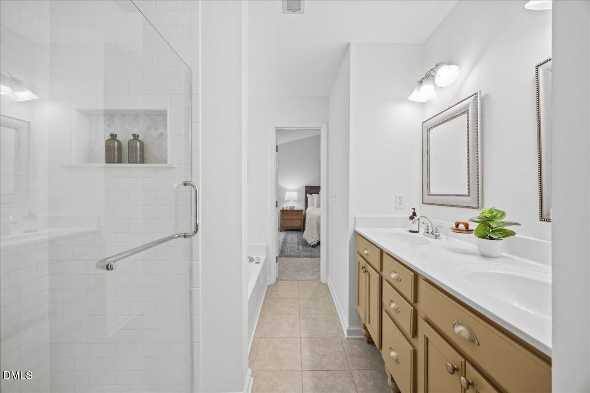 10008 Duval Street Property Photo 28