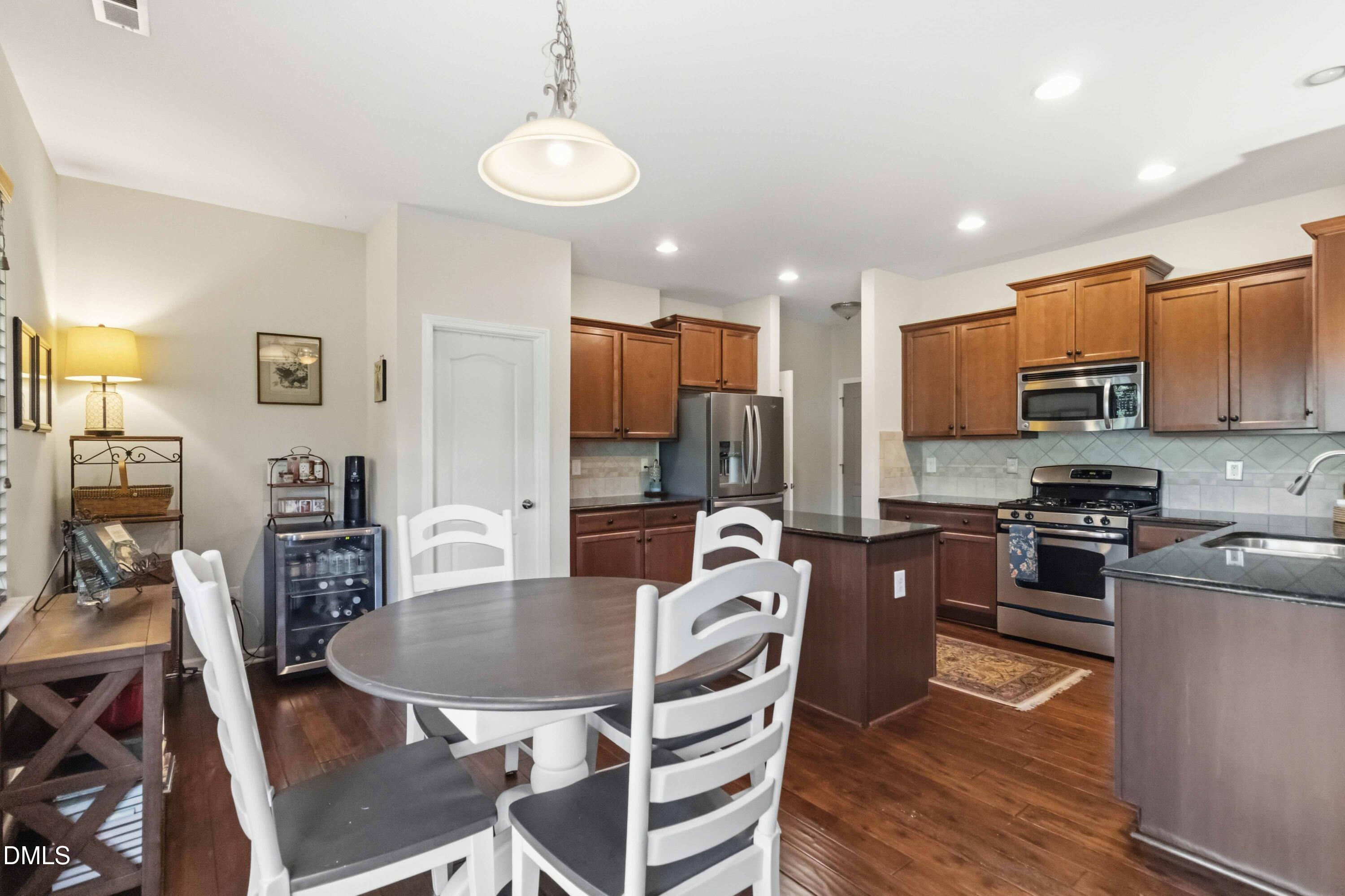 7404 Bedford Ridge Drive Property Photo 10