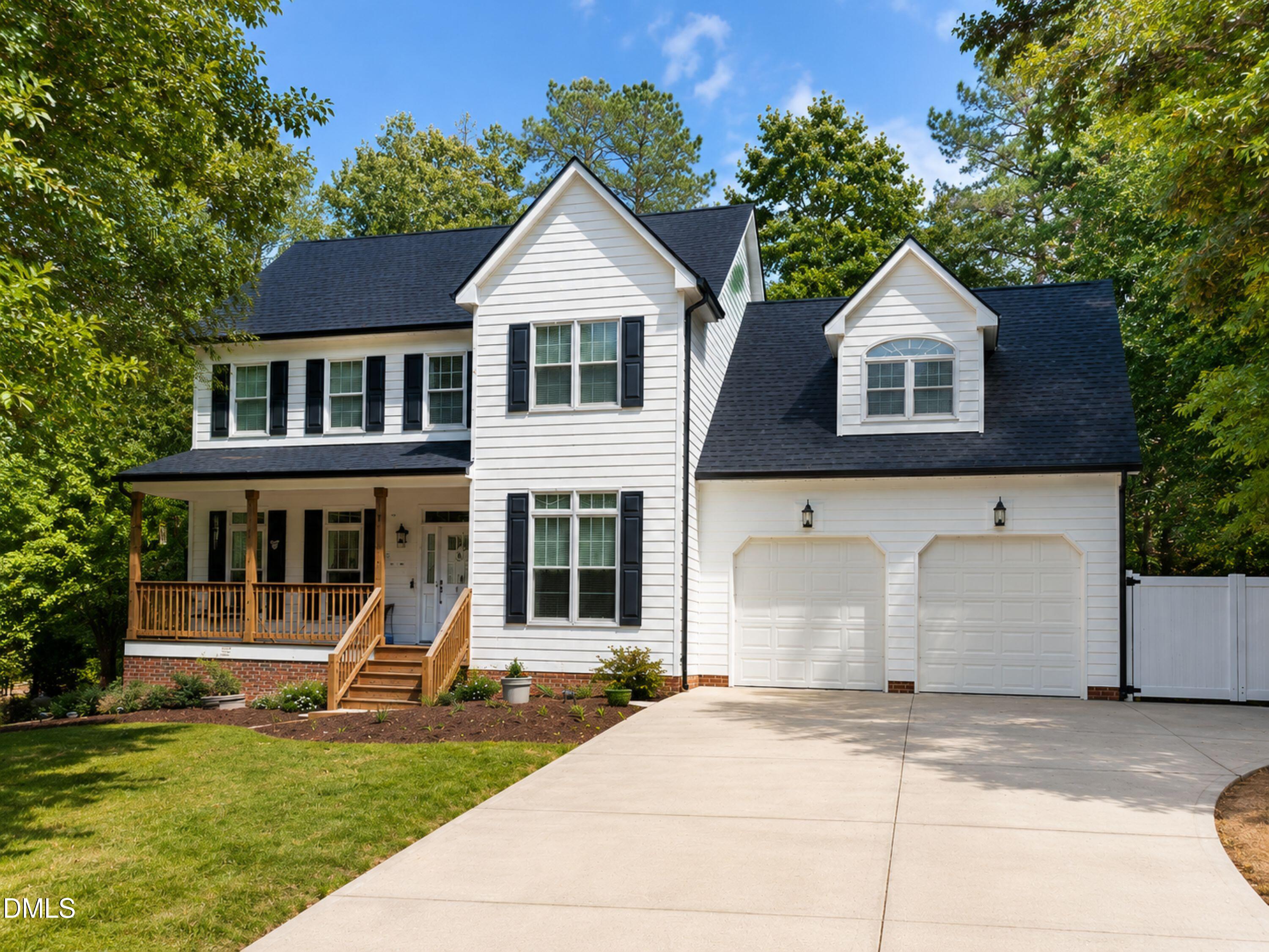 6220 Daybreak Drive Property Photo 1