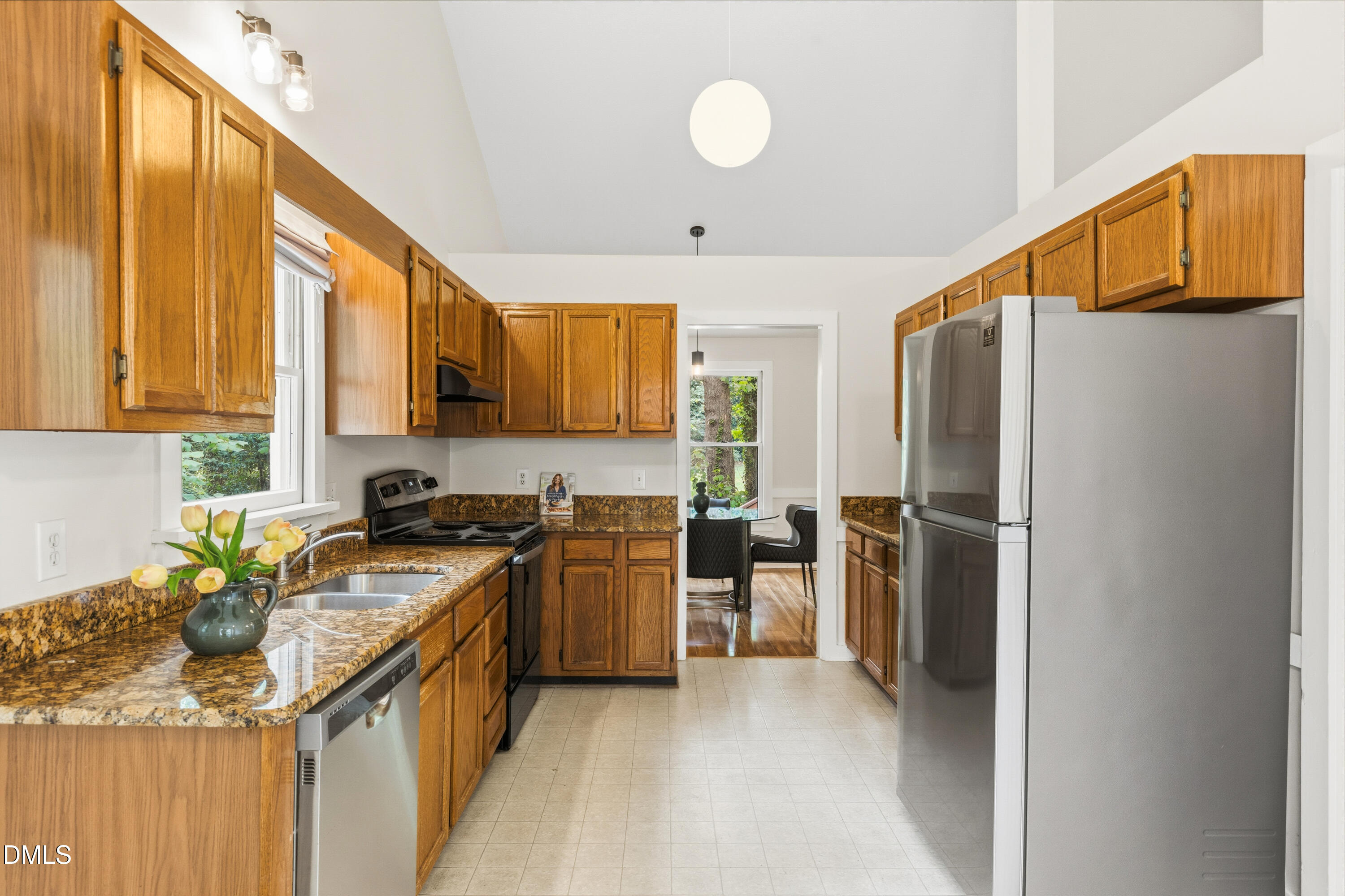 5613 Oldtowne Road Property Photo 9