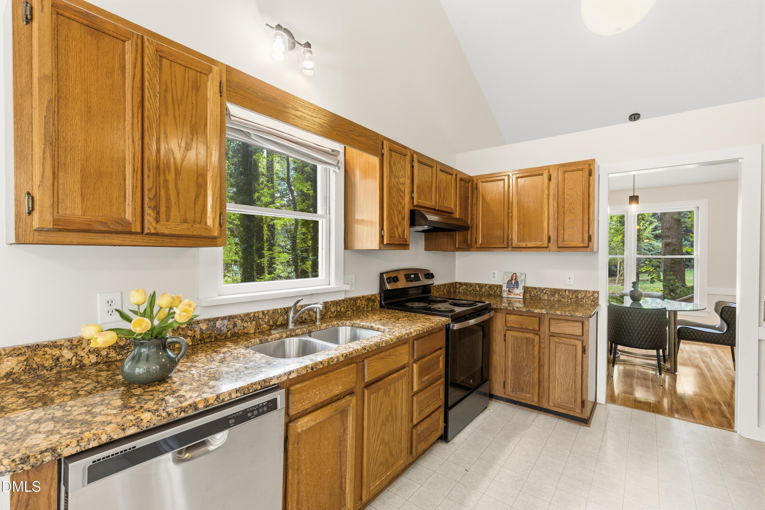 5613 Oldtowne Road Property Photo 10