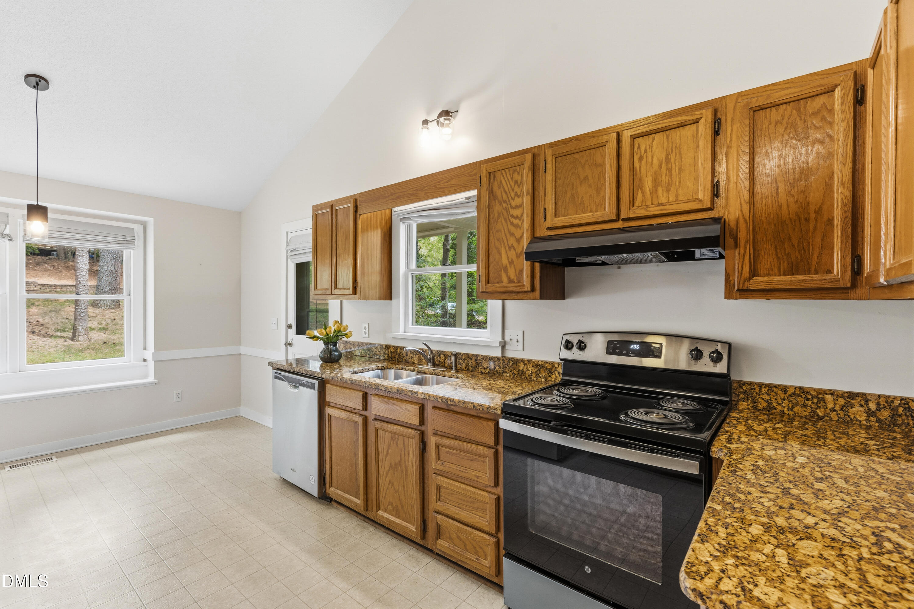 5613 Oldtowne Road Property Photo 11