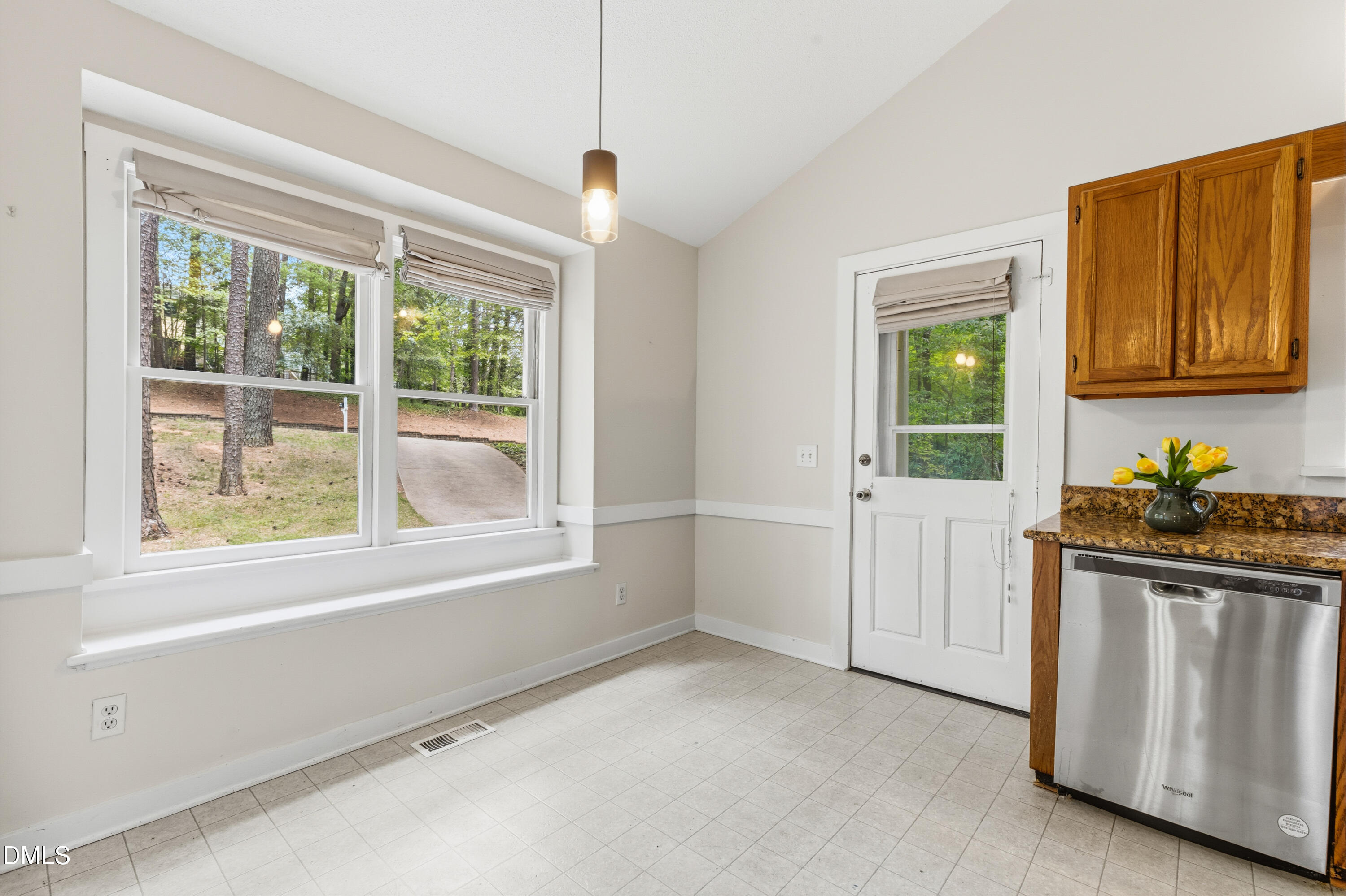 5613 Oldtowne Road Property Photo 13